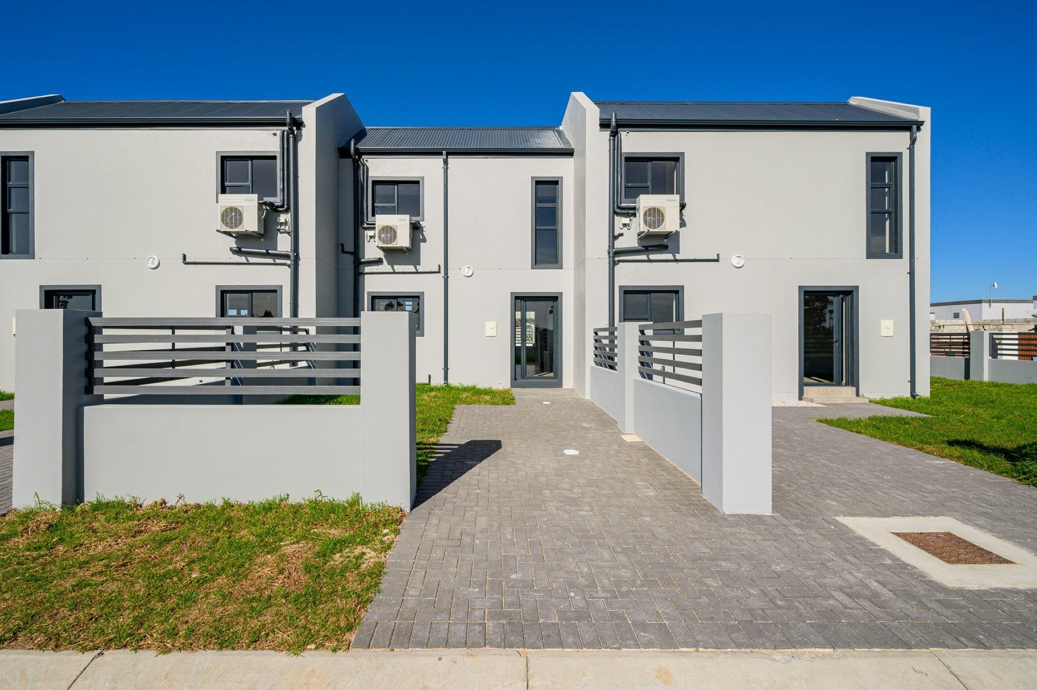 3 Bedroom Doublestorey House For Sale Parsons Vlei 1PLZ1612395