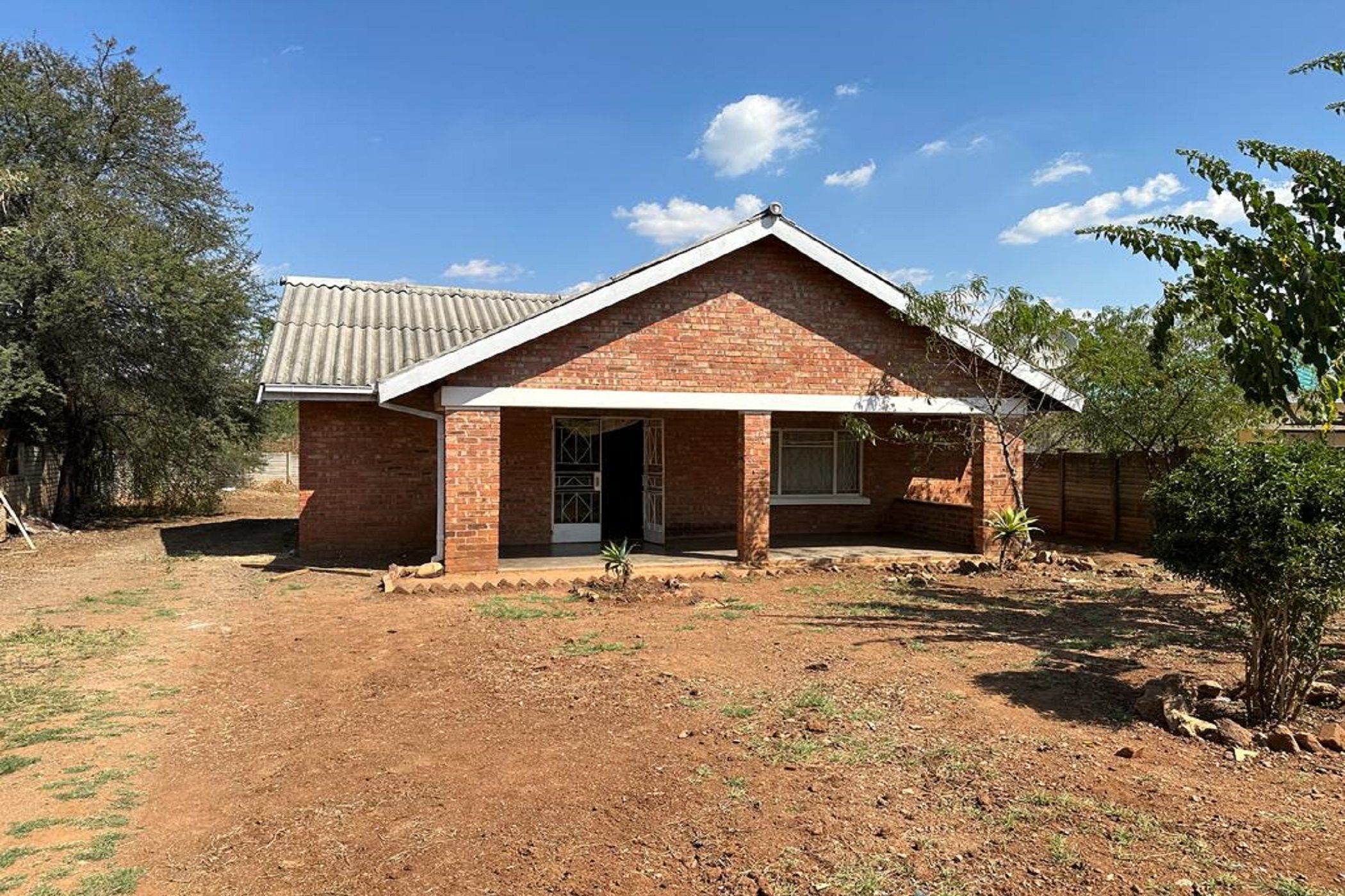 4-bedroom-house-for-sale-bulawayo-zimbabwe-3zb1612724-pam