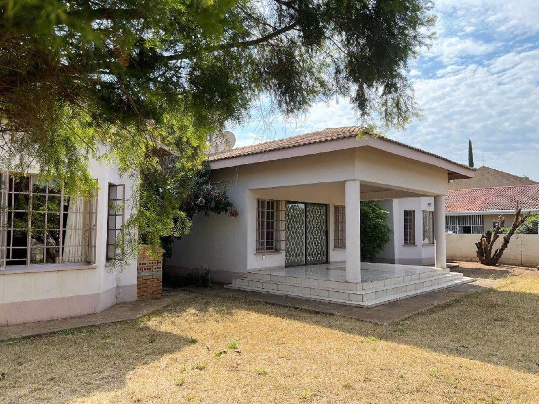 4 Bedroom House For Sale Phakalane (Botswana) 3BO1613533 Pam