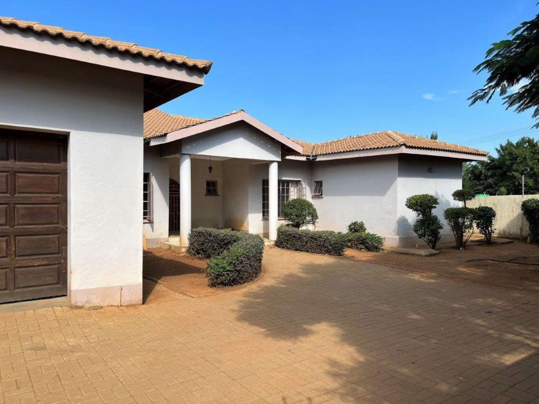4 Bedroom House For Sale Phakalane (Botswana) 3BO1613533 Pam