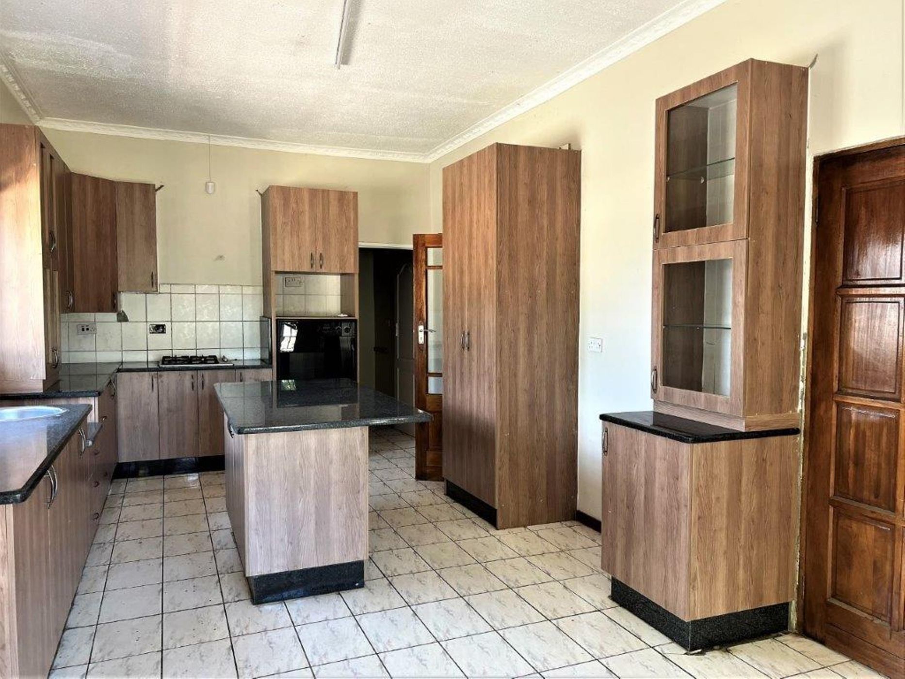 4 Bedroom House For Sale Phakalane (Botswana) 3BO1613533 Pam