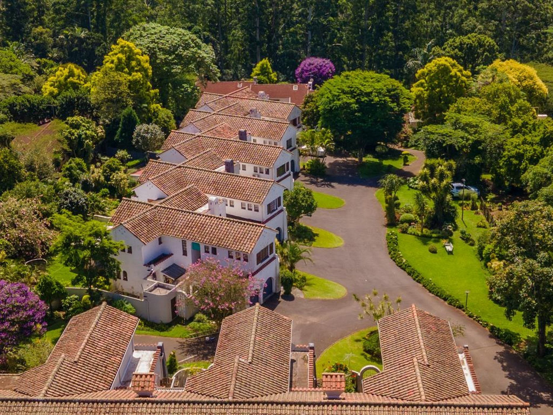 3 Bedroom Townhouse For Sale Gillitts 1KF1613880 Pam Golding