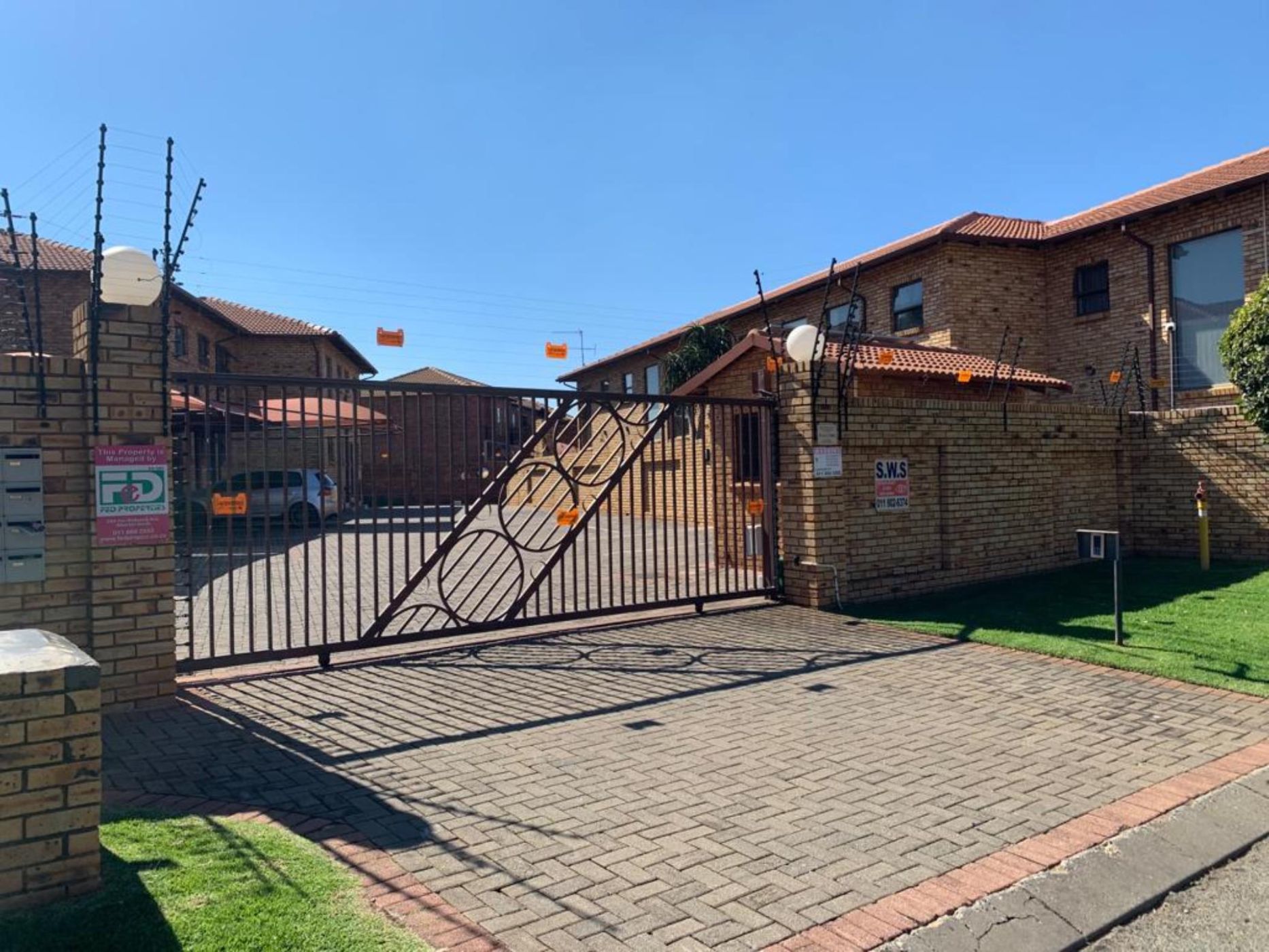 2 Bedroom House For Sale Verwoerdpark (Alberton) 1AB1614027 Pam