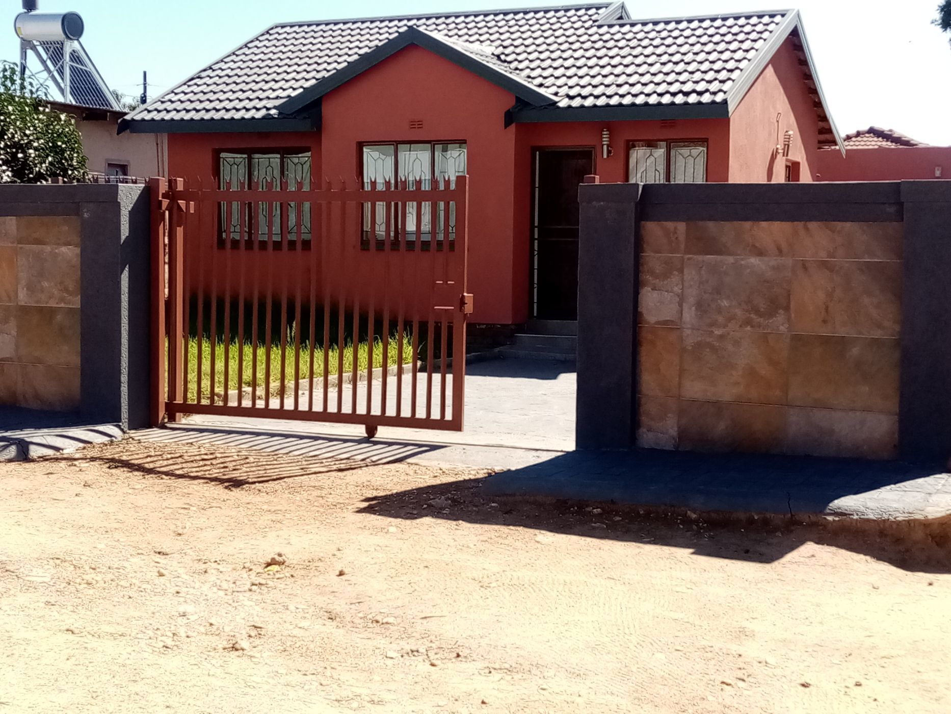 2-bedroom-house-for-sale-seshego-1ps1615146-pam-golding-properties