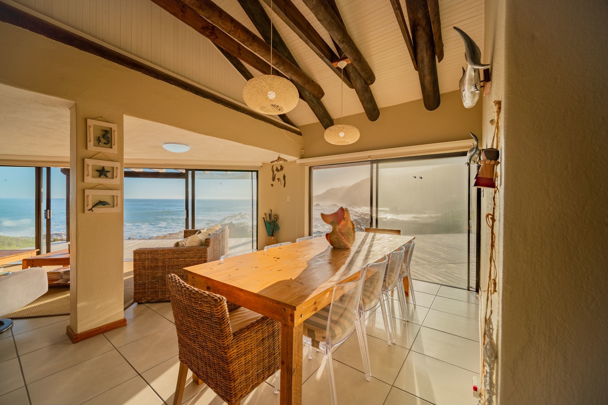 4 Bedroom Beachfront Villa For Sale Tsitsikamma 1SA1616074 Pam