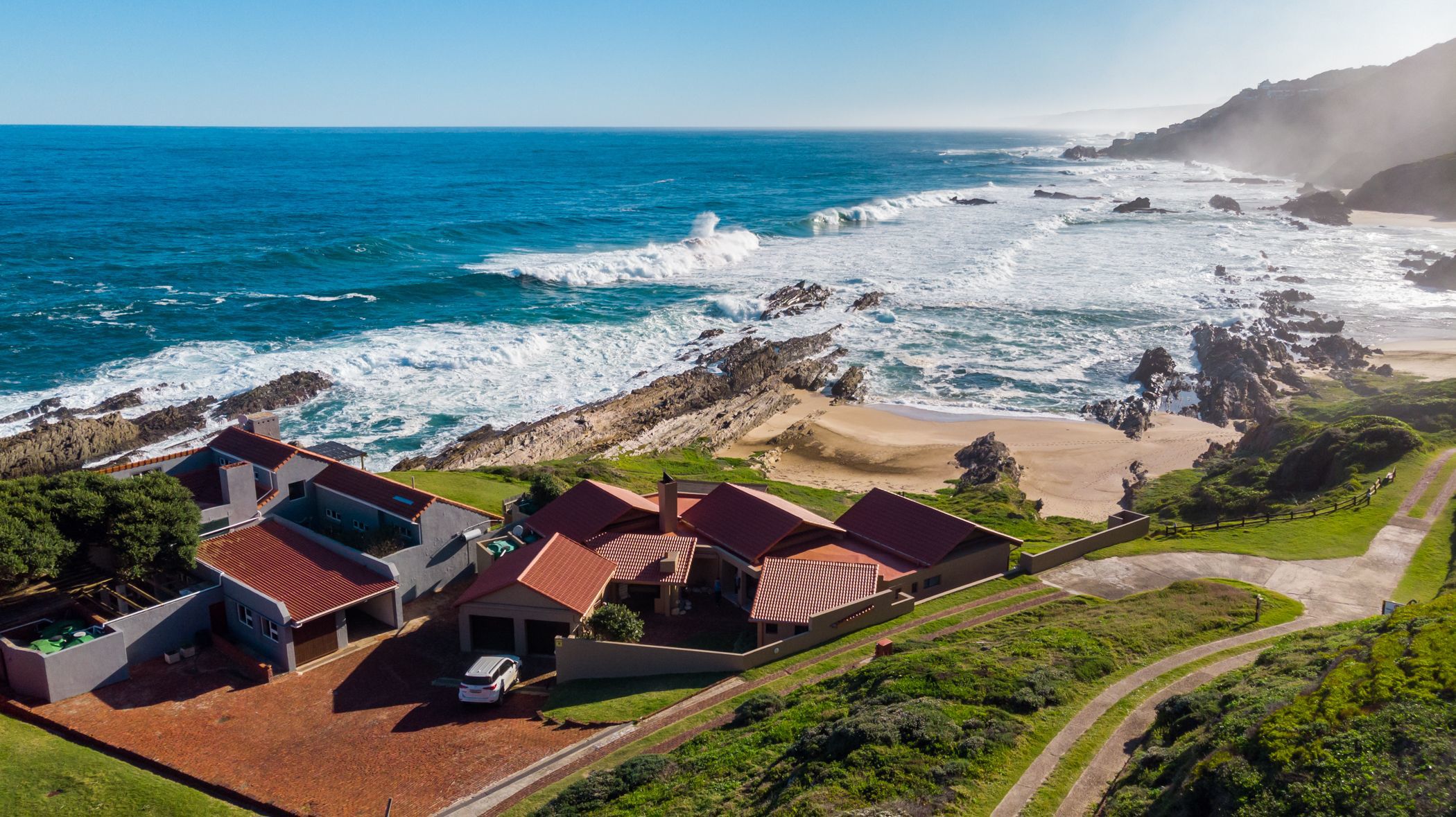 4 Bedroom Beachfront Villa For Sale Tsitsikamma 1SA1616074 Pam