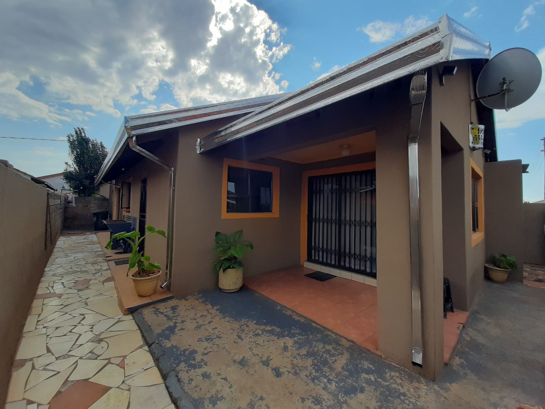 2 Bedroom House For Sale Protea Glen 1RP1616114 Pam Golding