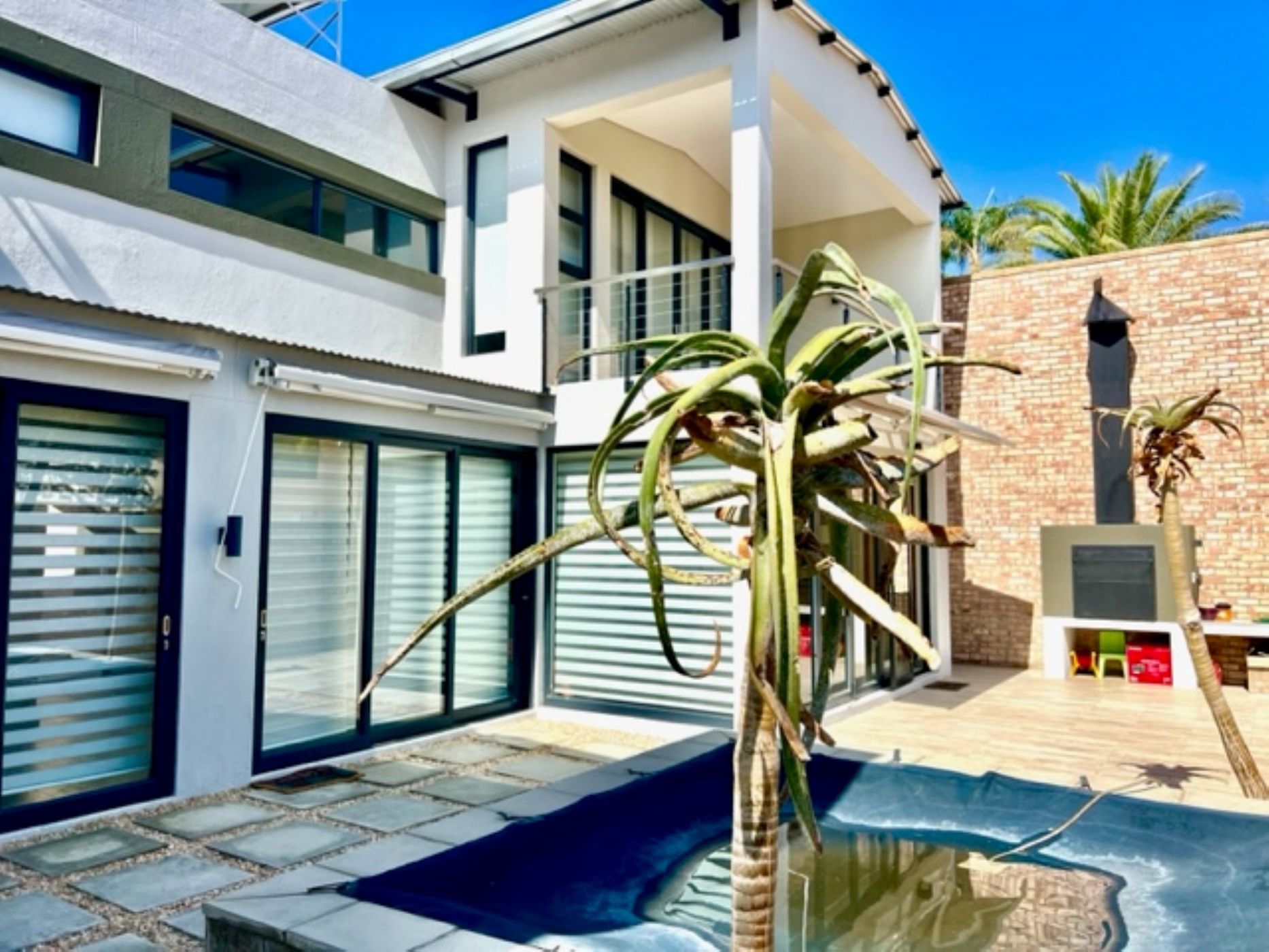 4 Bedroom Townhouse For Sale Klein Windhoek (Namibia) 3NM1616070