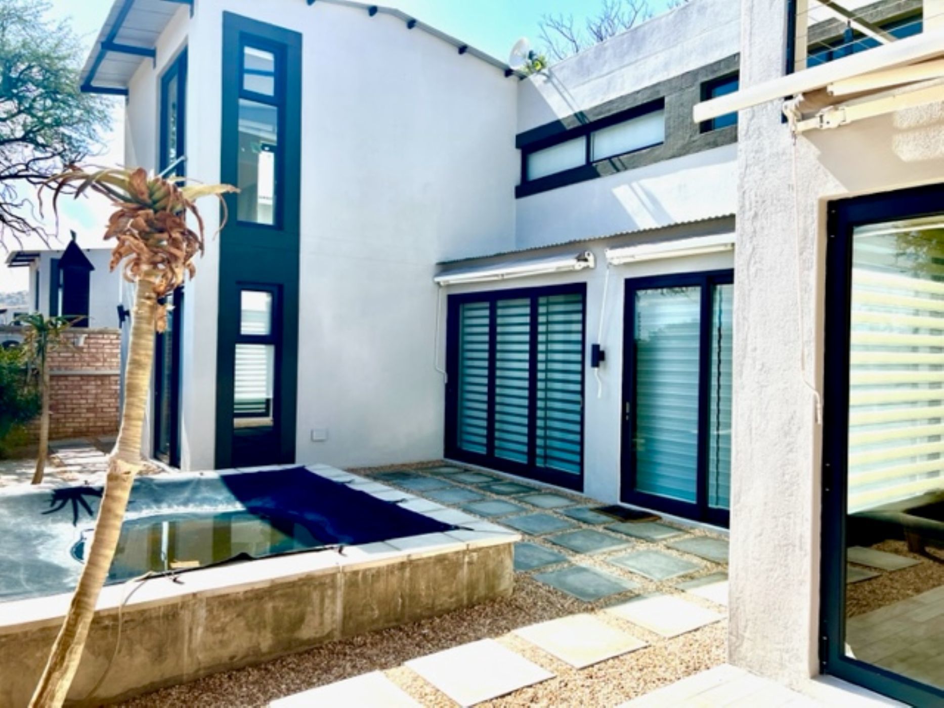 4 Bedroom Townhouse For Sale Klein Windhoek (Namibia) 3NM1616070