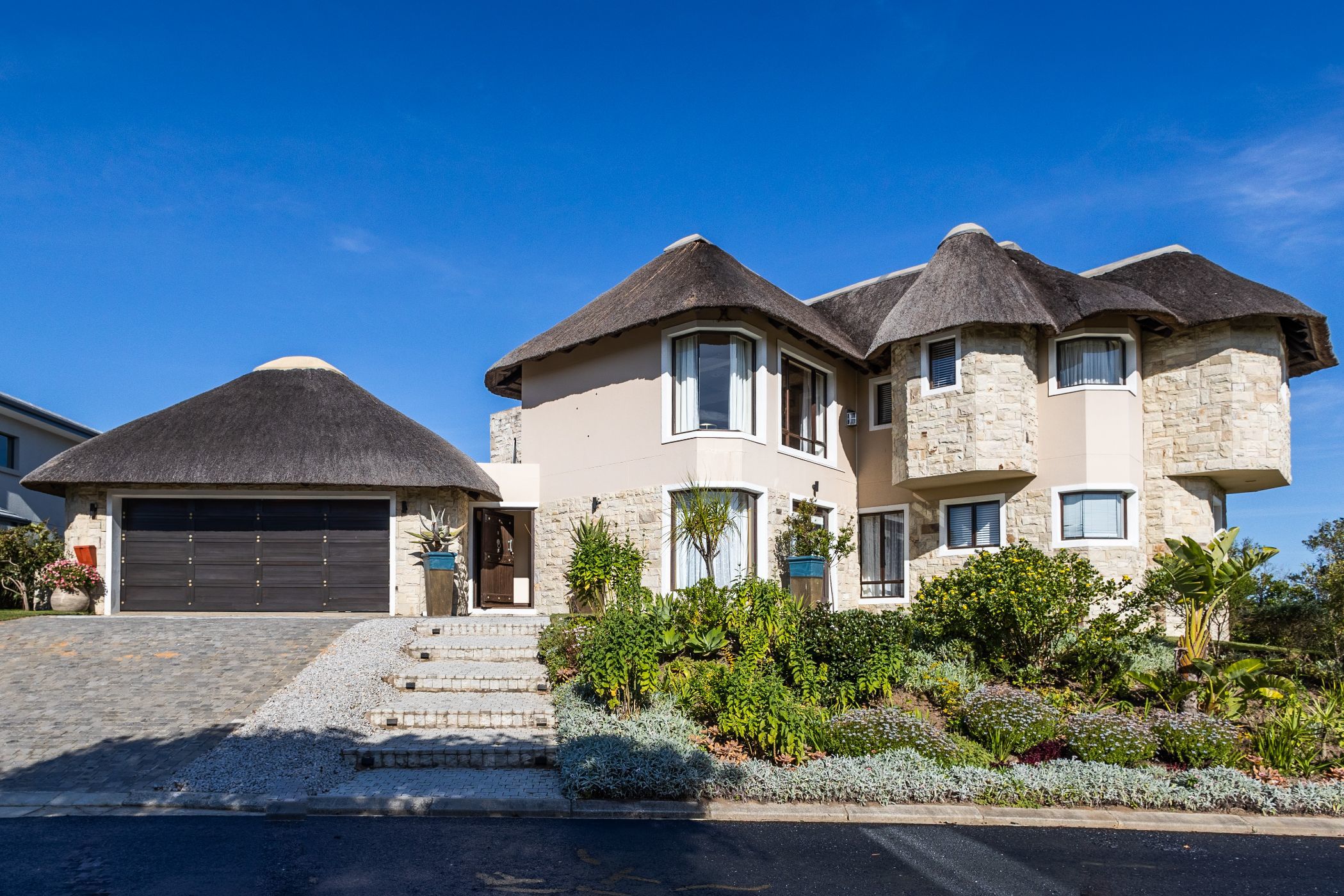 4 Bedroom House For Sale Pezula Golf Estate 1KG1594515 Pam