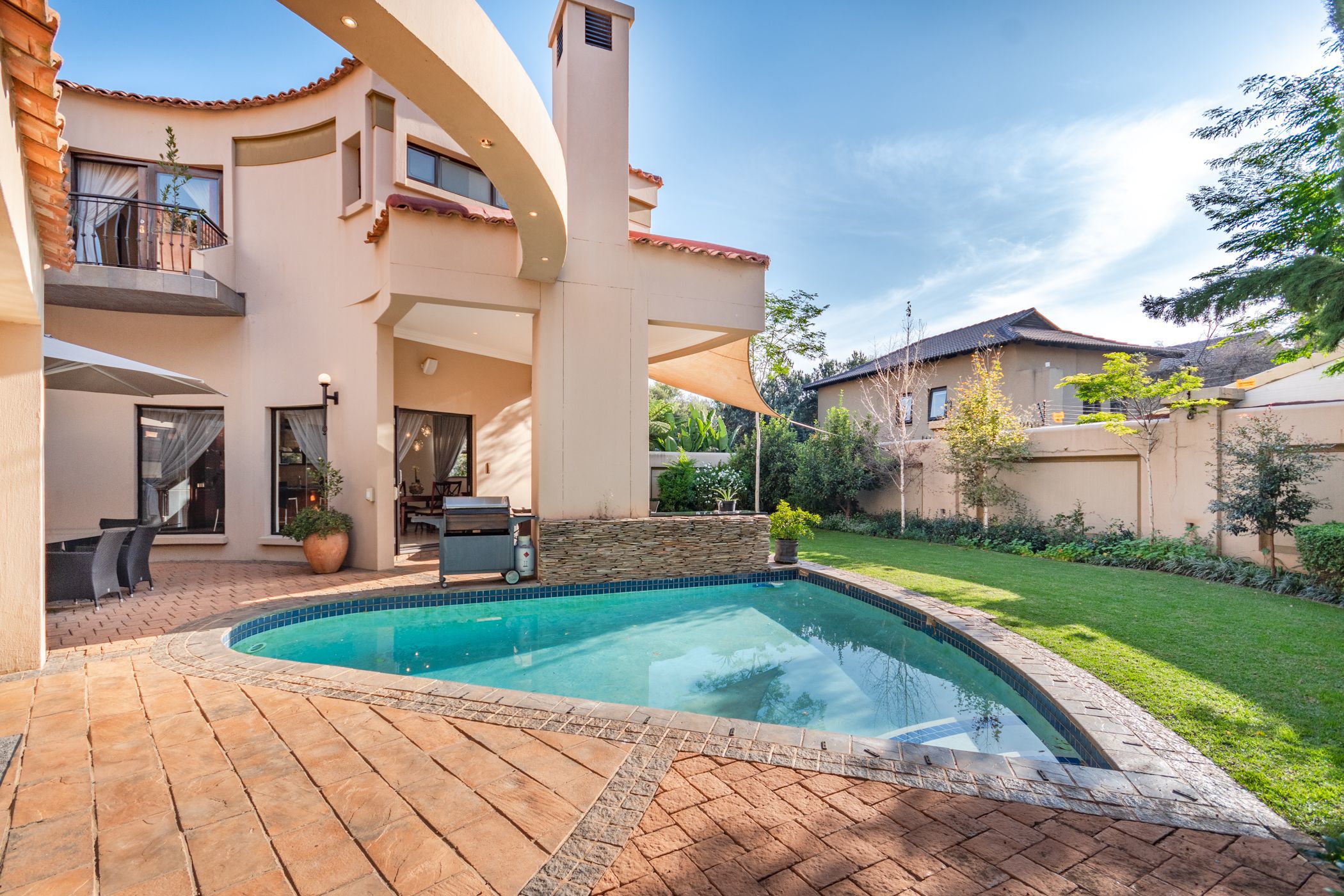 4 Bedroom Cluster House For Sale Bedfordview BED1612863 Pam