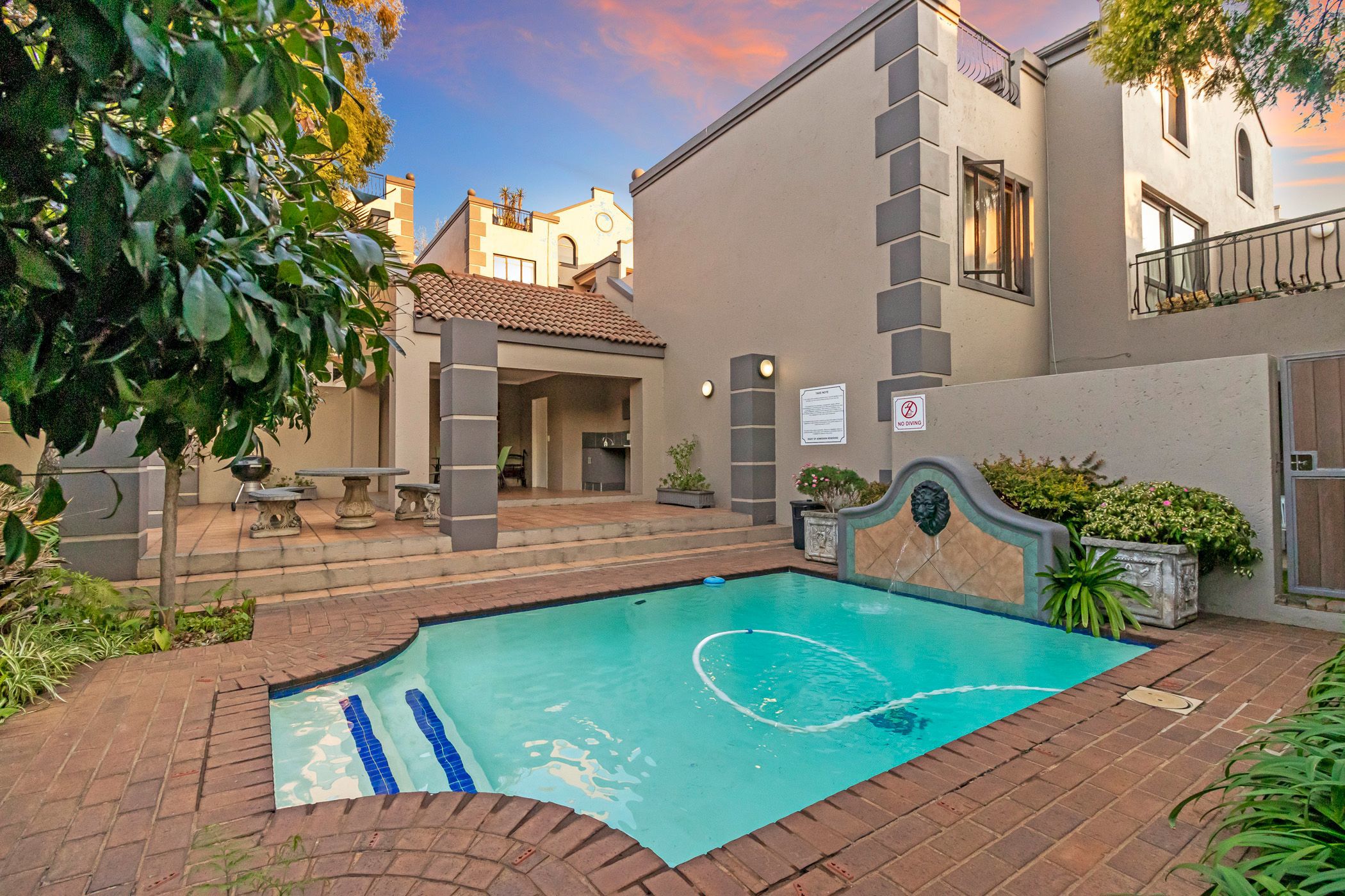 2 Bedroom Apartment For Sale Waverley (Johannesburg) HP1619519