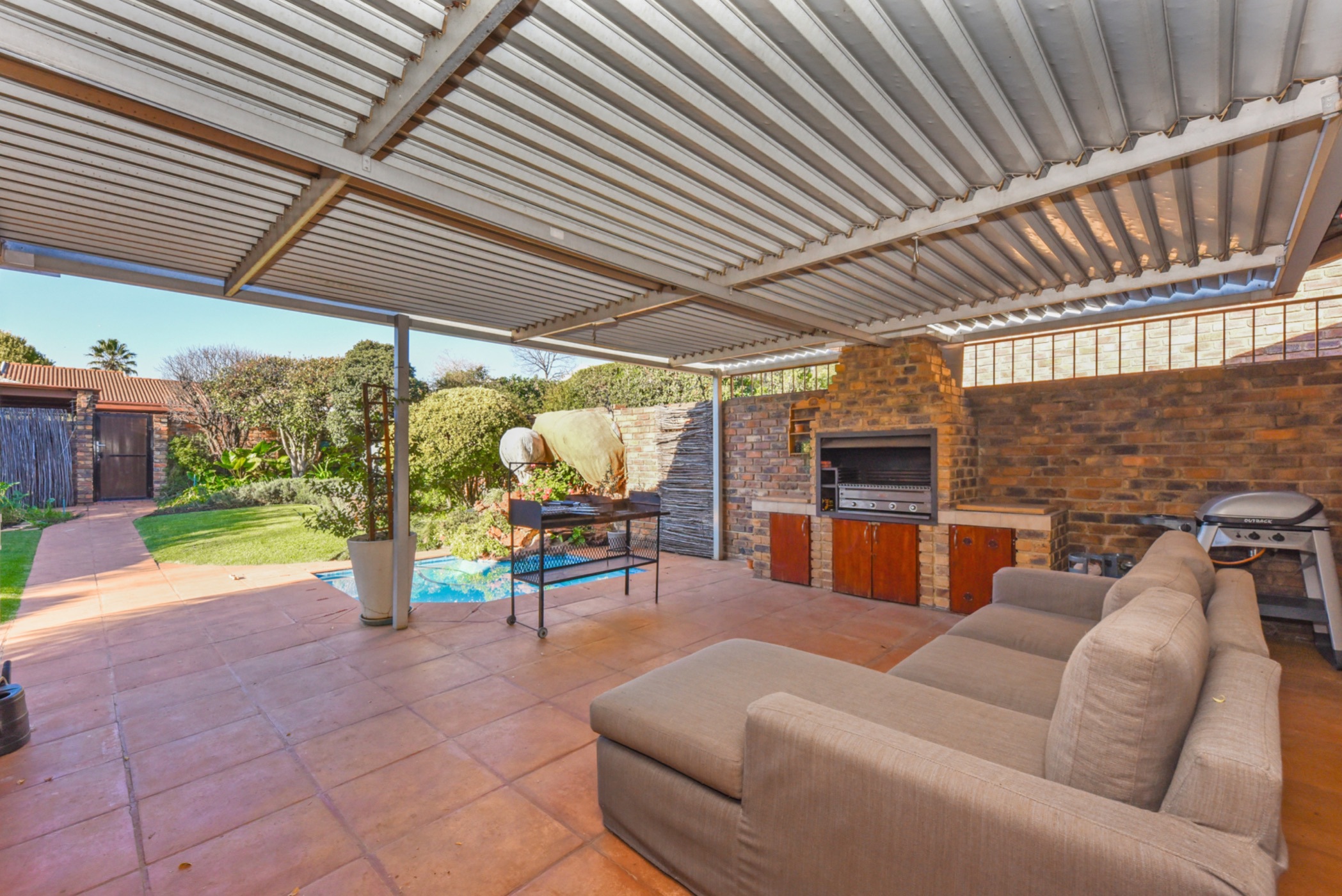 3 Bedroom Townhouse For Sale River Club (Sandton) HP1618953 Pam