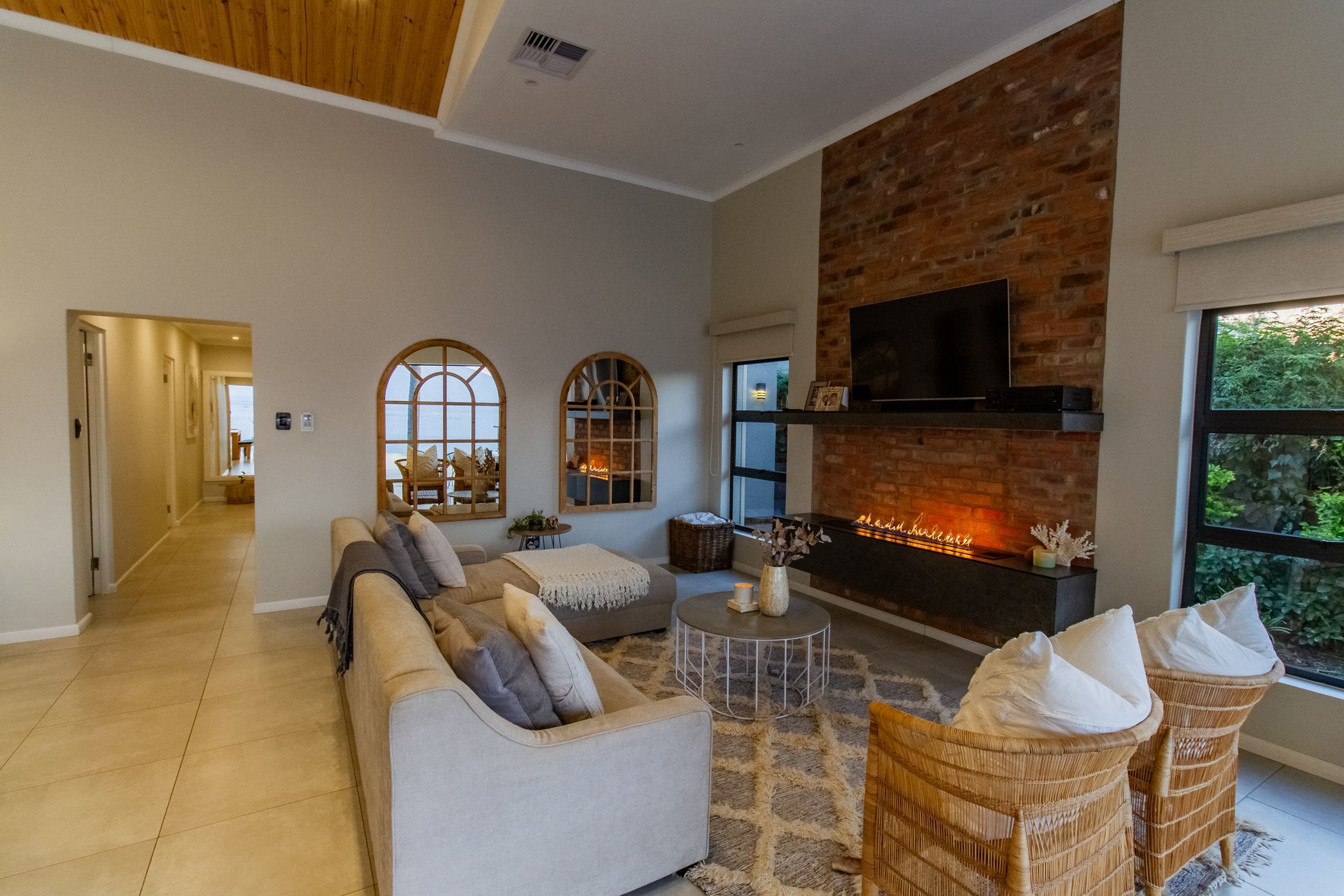 4 Bedroom Golf Estate House For Sale Pecanwood 1HR1619356 Pam