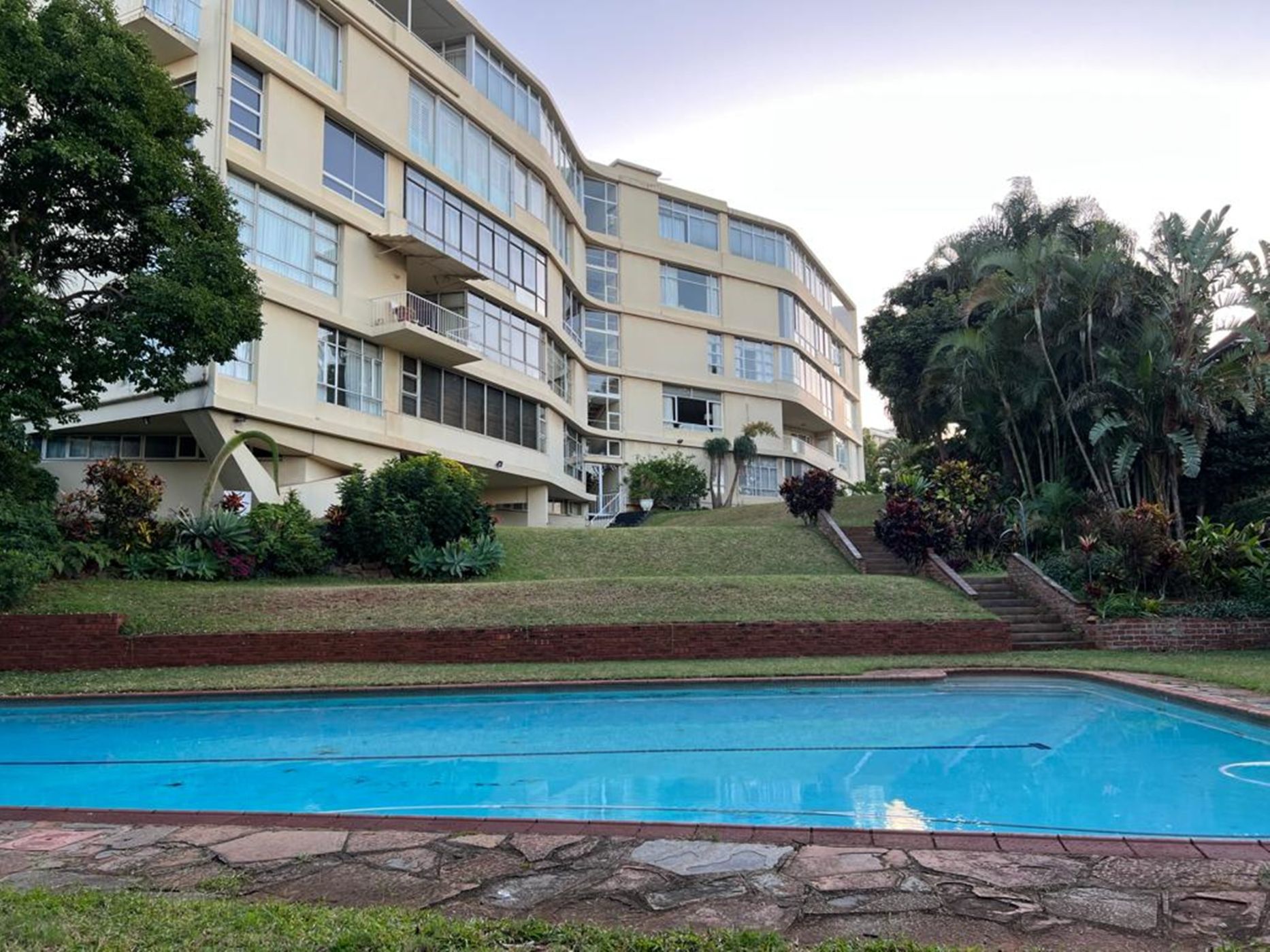 4 bedroom apartment for sale in Glenwood (Durban)