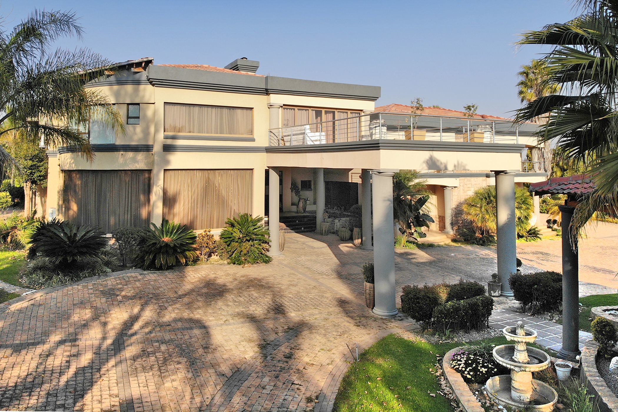 9 Bedroom Doublestorey House For Sale Beaulieu MR1618616 Pam