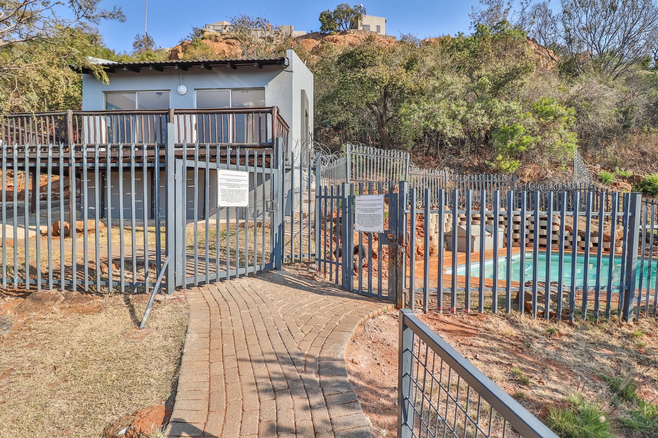 2 Bedroom Townhouse For Sale Glenvista 1GV1585810 Pam Golding