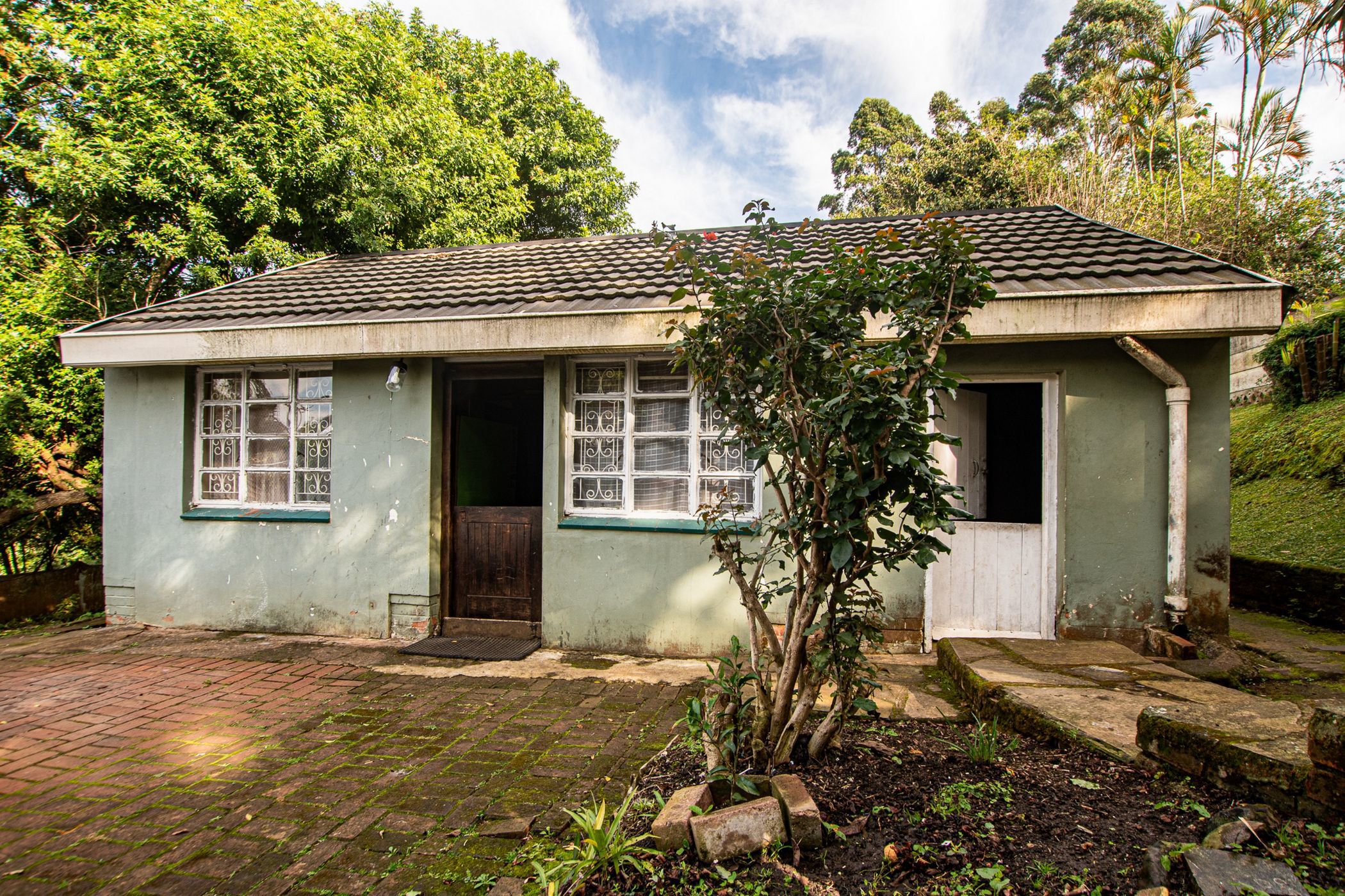 5 Bedroom House For Sale Bothas Hill 1KF1617441 Pam Golding