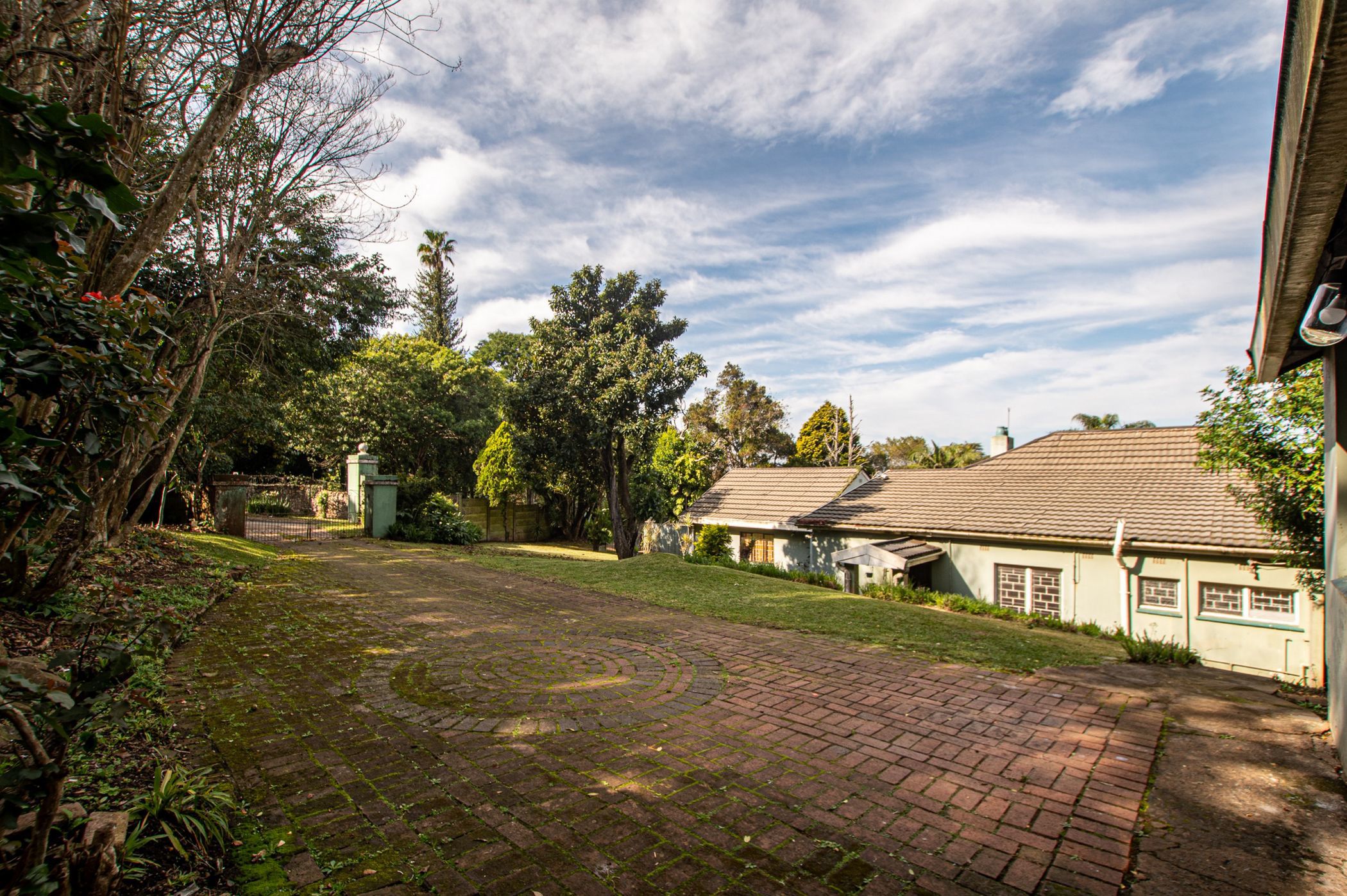 5 Bedroom House For Sale Bothas Hill 1KF1617441 Pam Golding