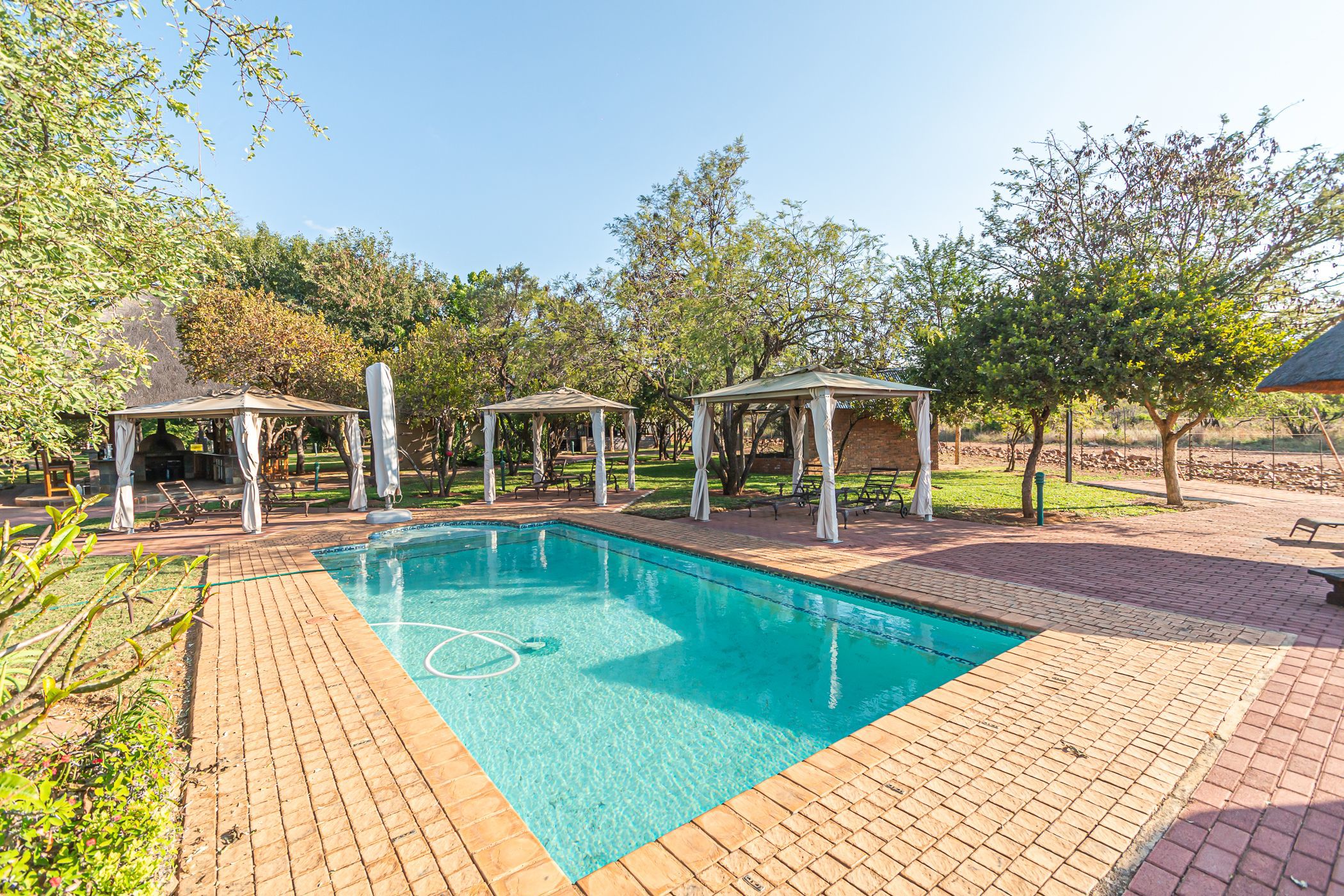 5Star 10 Guest Room Lodge For Sale Dinokeng PTM1613599 Pam