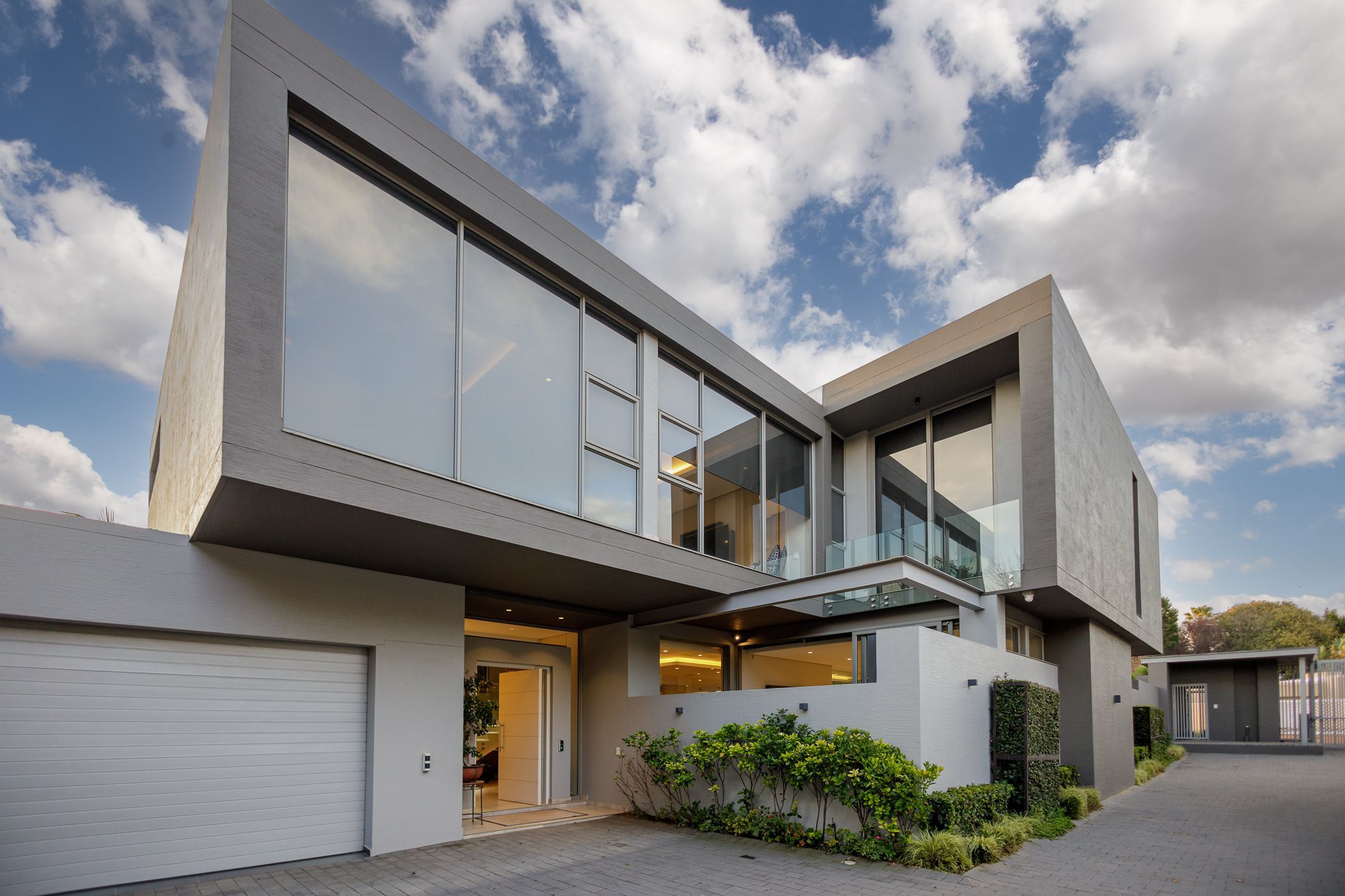 4 Bedroom Doublestorey Cluster For Sale Bedfordview BED1617840