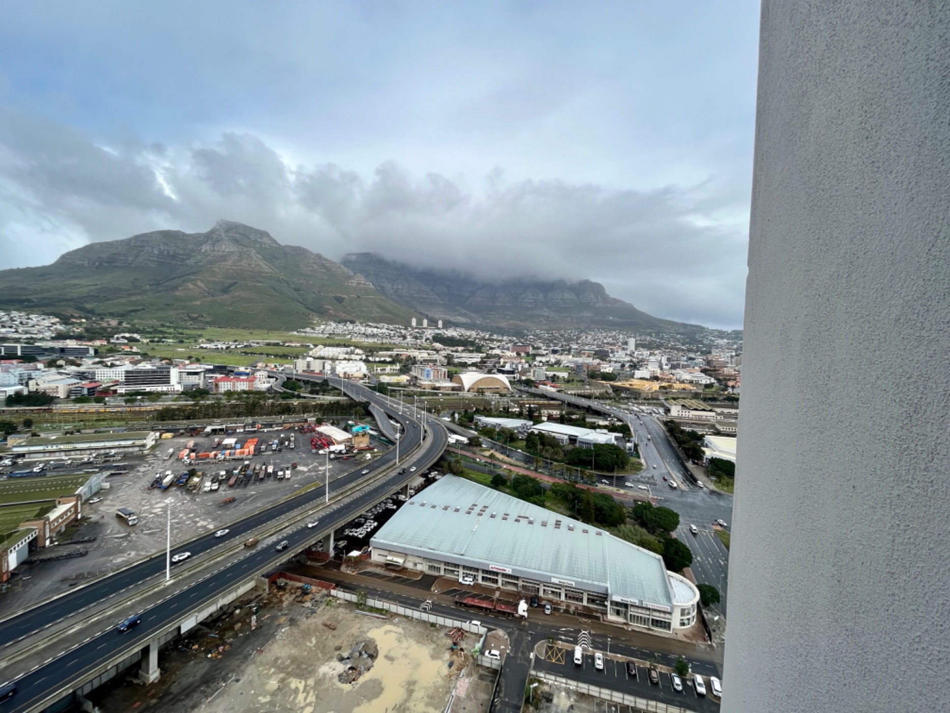 Flats To Rent In Cape Town For R3000 Per Month 1 Bedroom Apartment To Rent | Cape Town Central | CBL1616629 | Pam