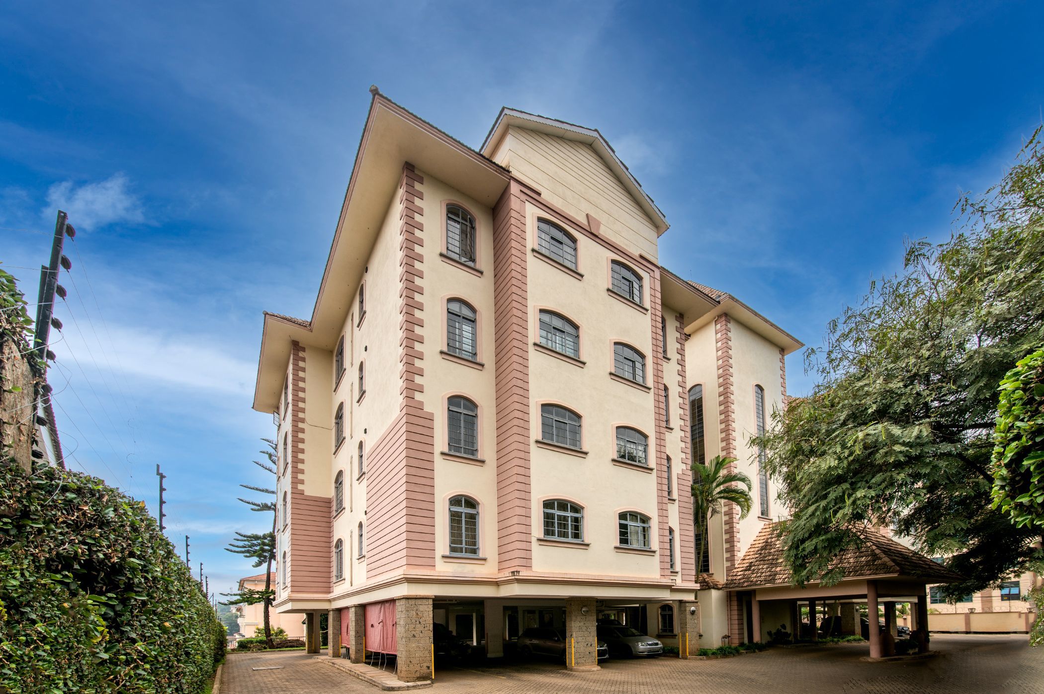 3 bedroom apartment for sale in Riverside (Kenya)