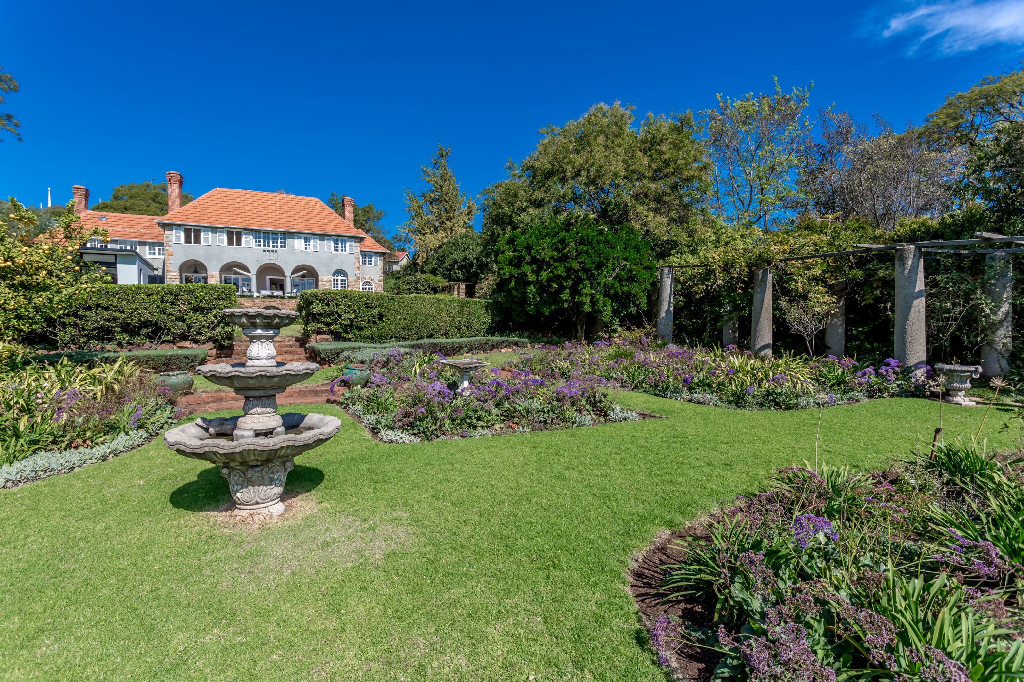 5 Bedroom House For Sale Westcliff (Johannesburg) HP1616751 Pam