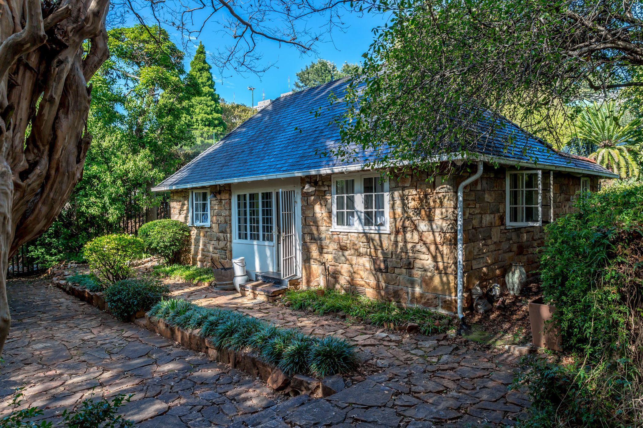 5 Bedroom House For Sale Westcliff (Johannesburg) HP1616751 Pam