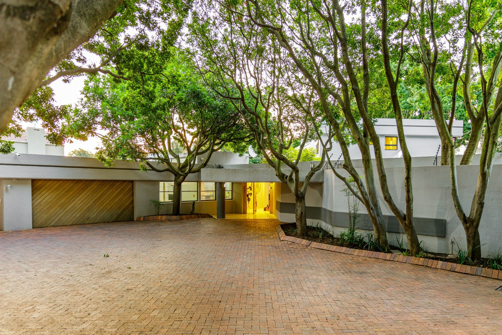 4 Bedroom House For Sale Waverley (Johannesburg) HP1623477 Pam