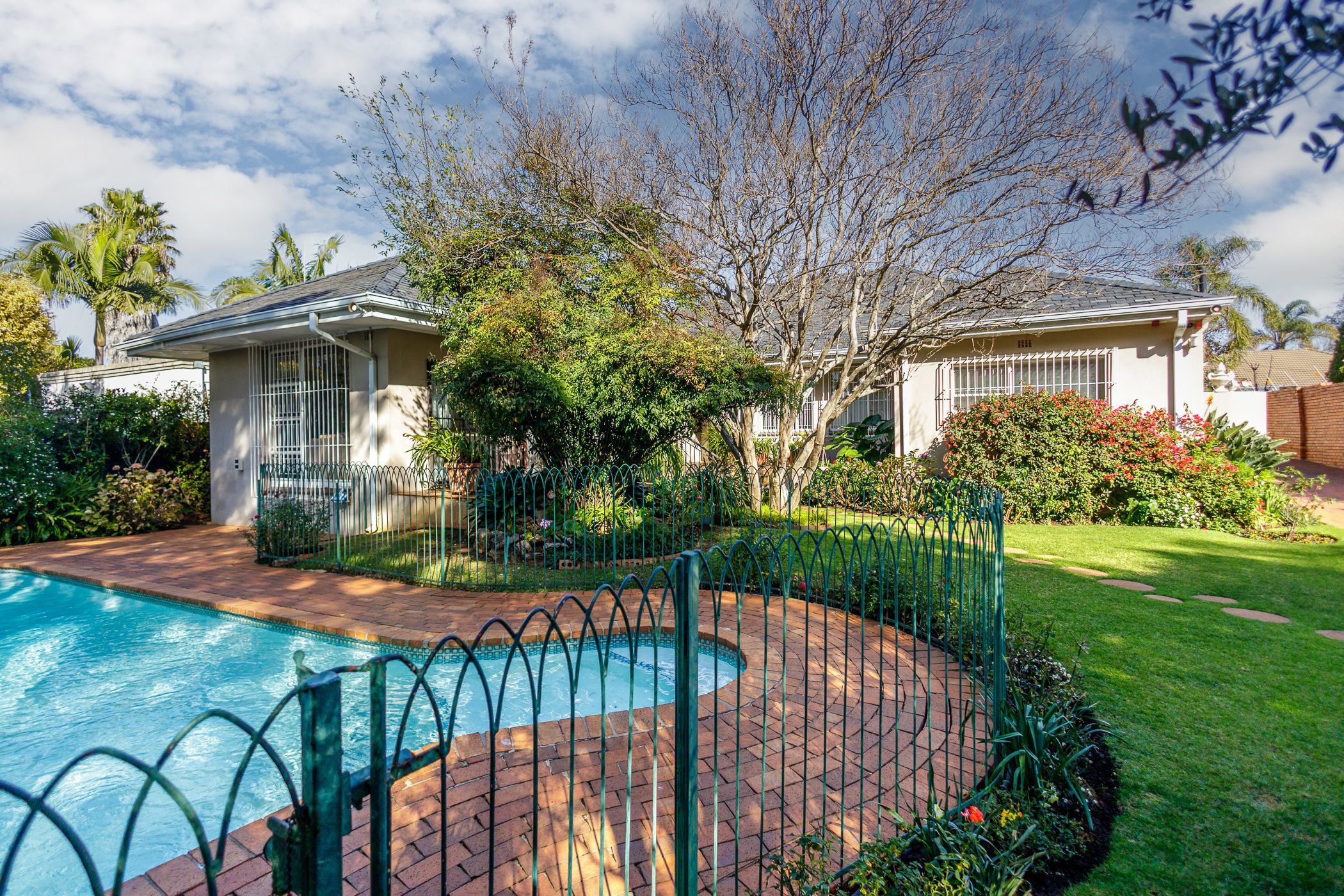 4 Bedroom House For Sale Greenside (Johannesburg) GRE1620419 Pam