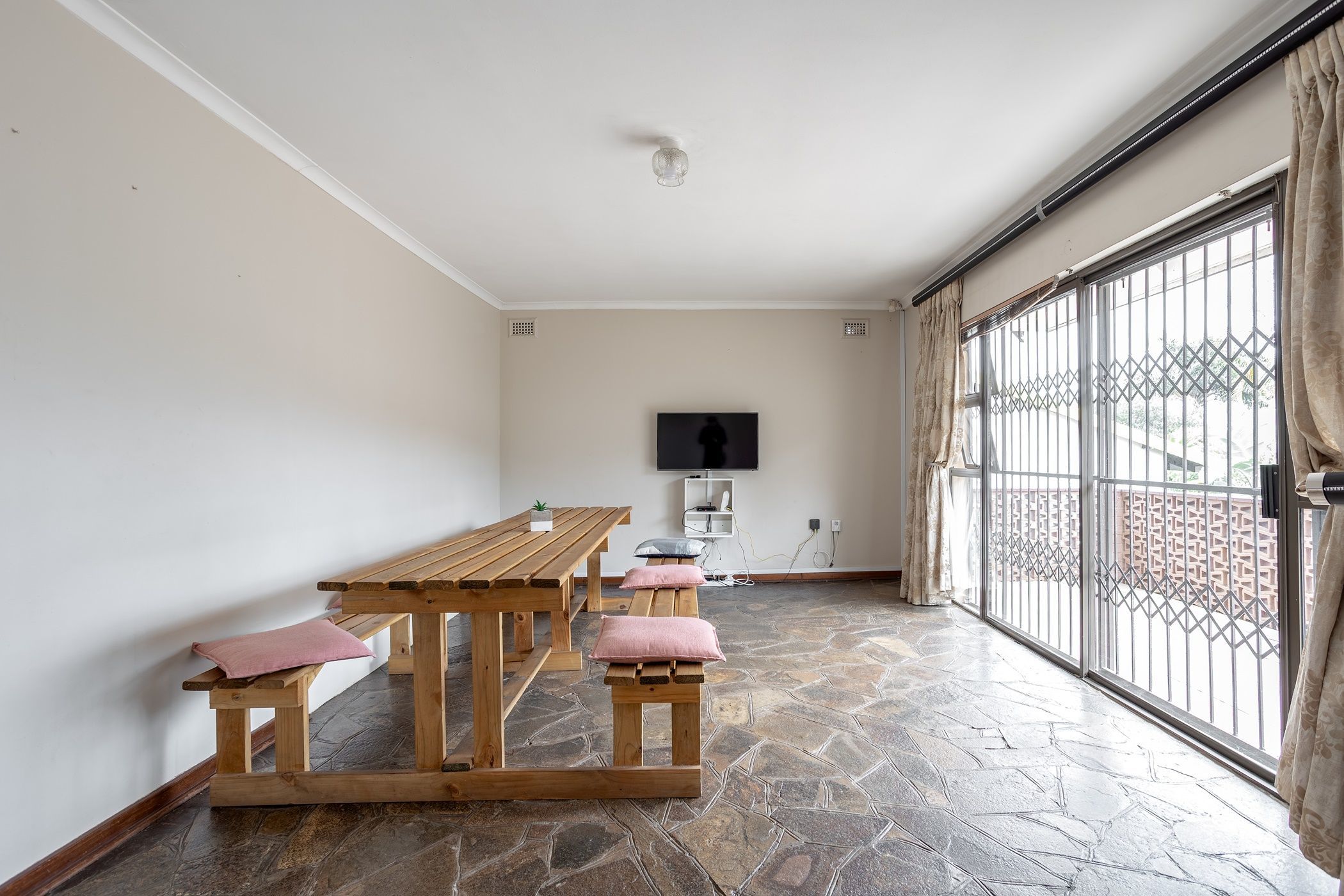 3 Bedroom House For Sale Glenmore 1DA1622361 Pam Golding Properties