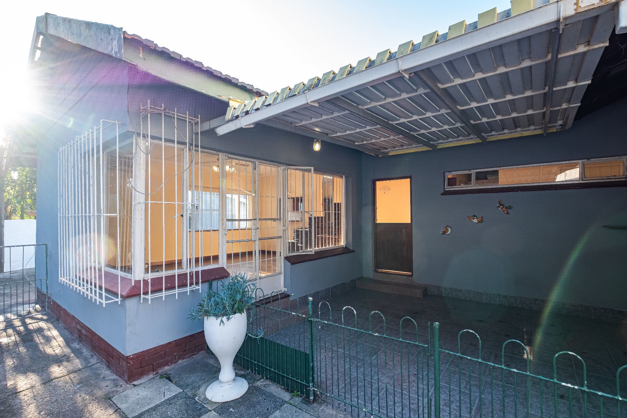 3 Bedroom House To Rent Mount Vernon 1WB1673600 Pam Golding