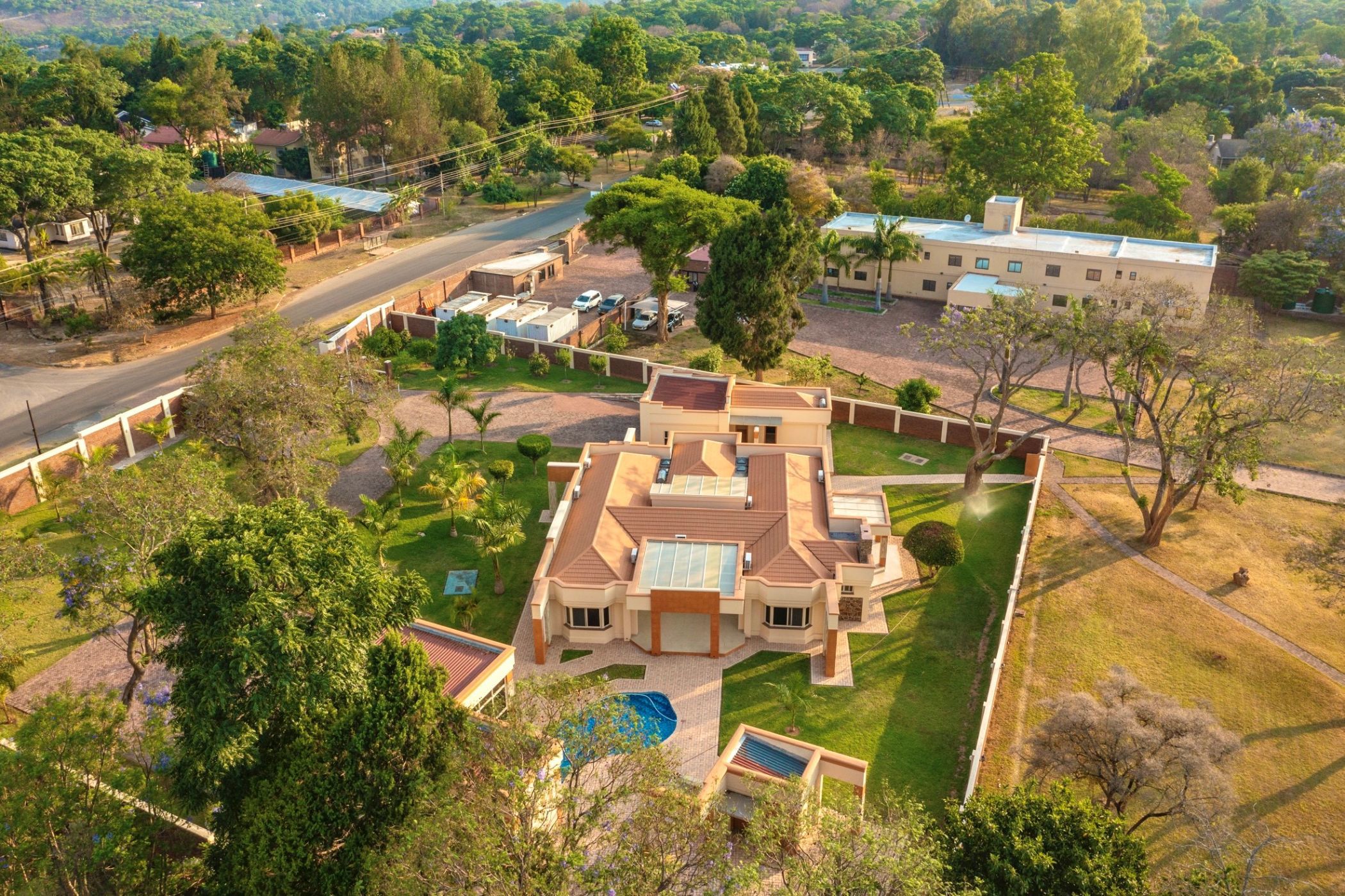 6 Acres Residential Complex For Sale Helensvale (Zimbabwe