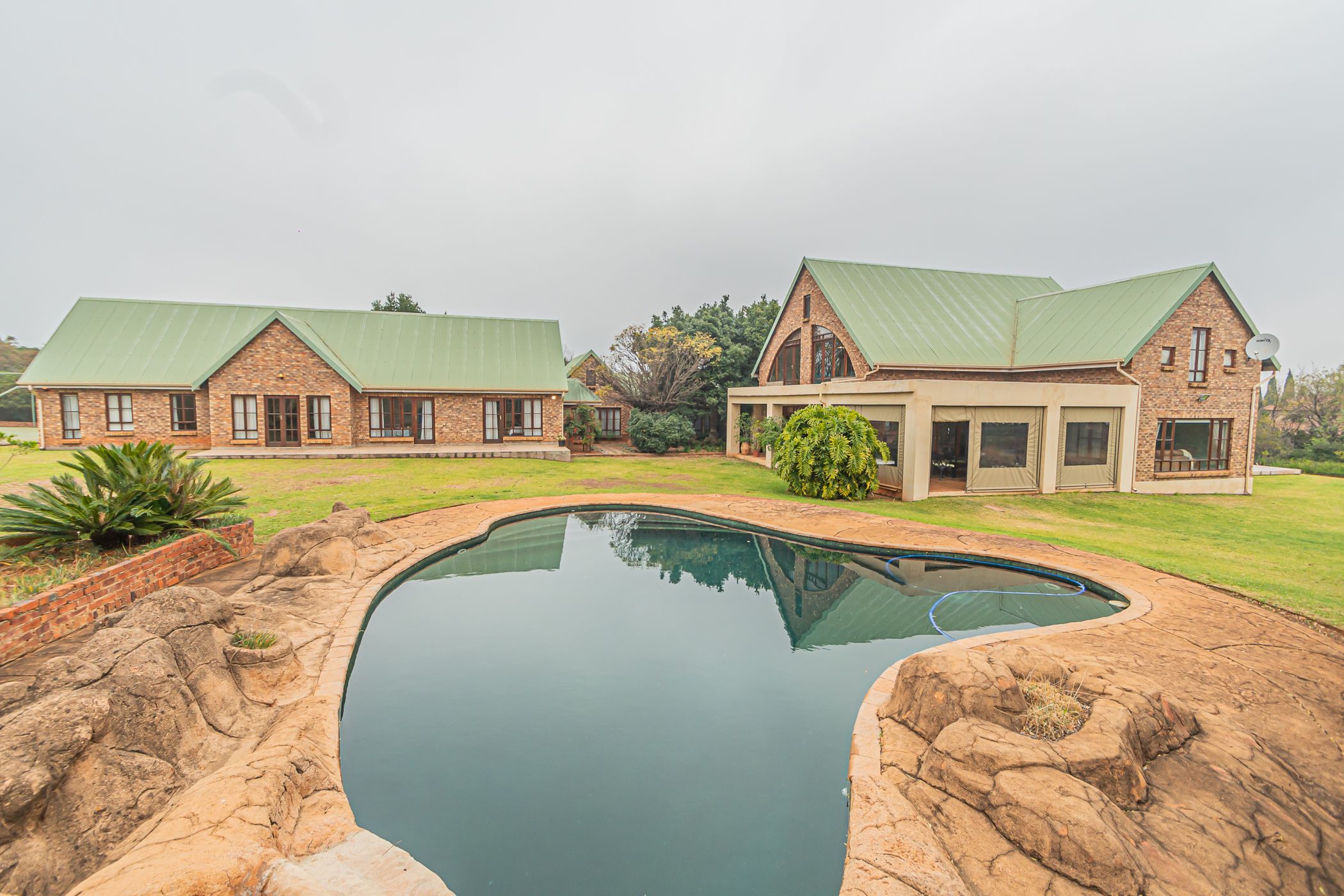 6 bedroom house for sale in Mooikloof Equestrian Estate
