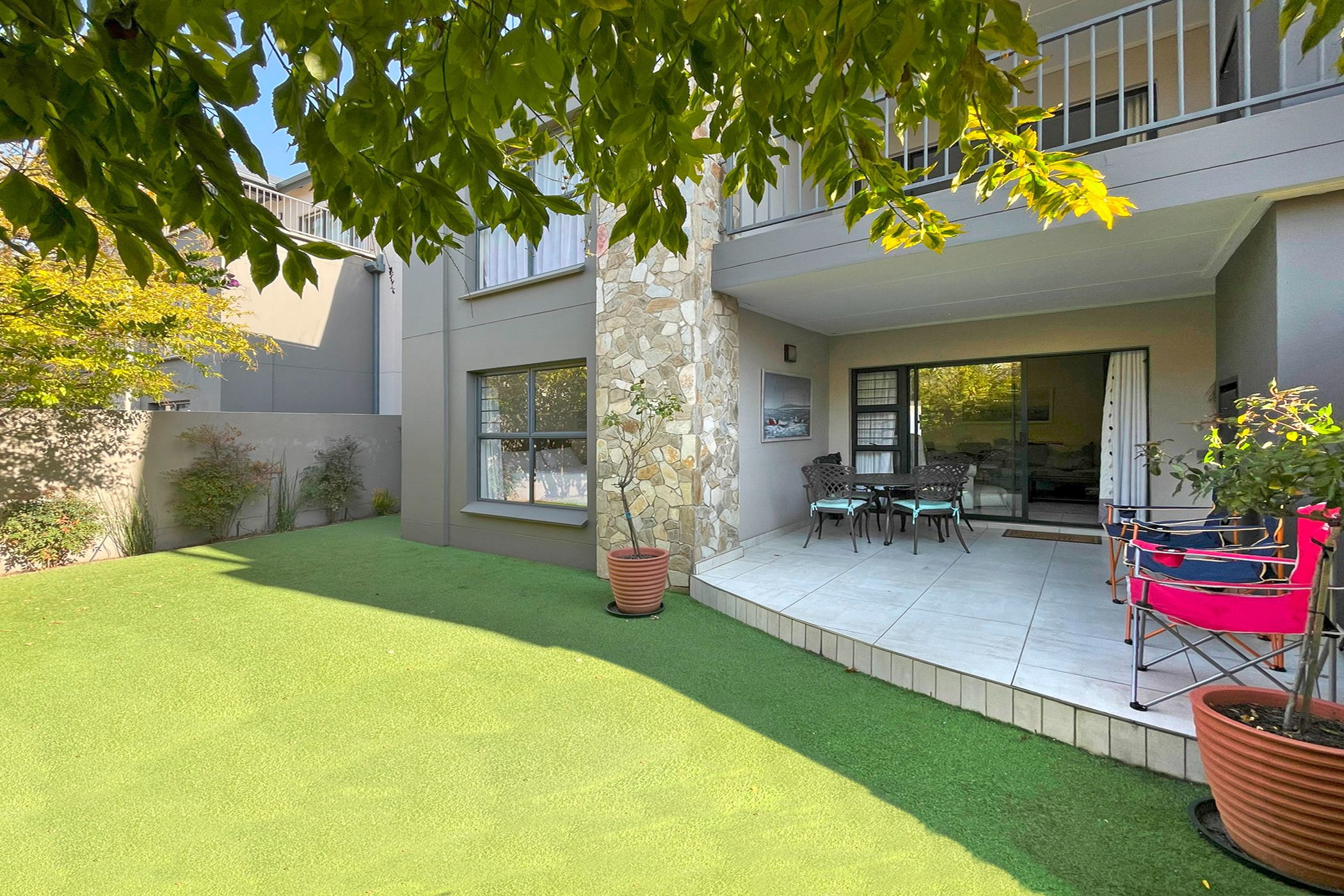 3 Bedroom Apartment For Sale Waterfall (Midrand) MR1621019 Pam