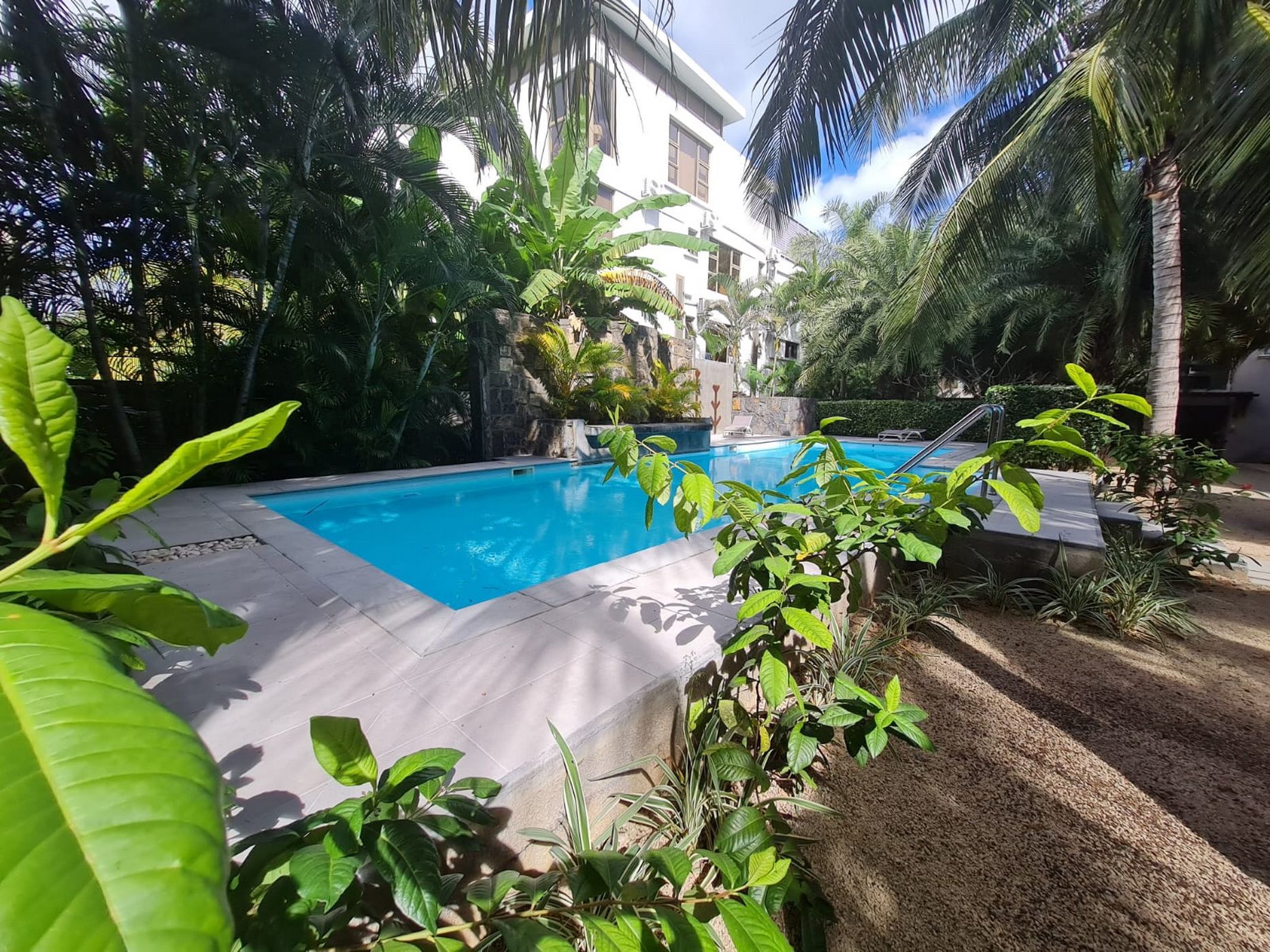 3 Bedroom Apartment To Rent Black River (Mauritius) MUR1620887