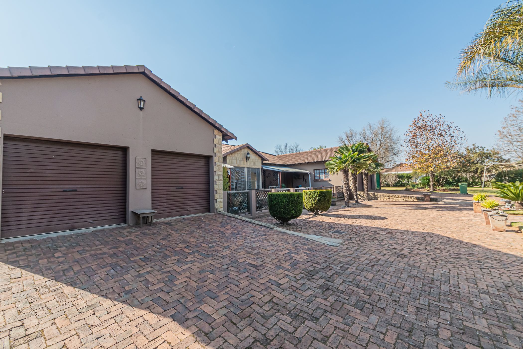 7 Bedroom House For Sale Grootfontein Country Estates PT1621574