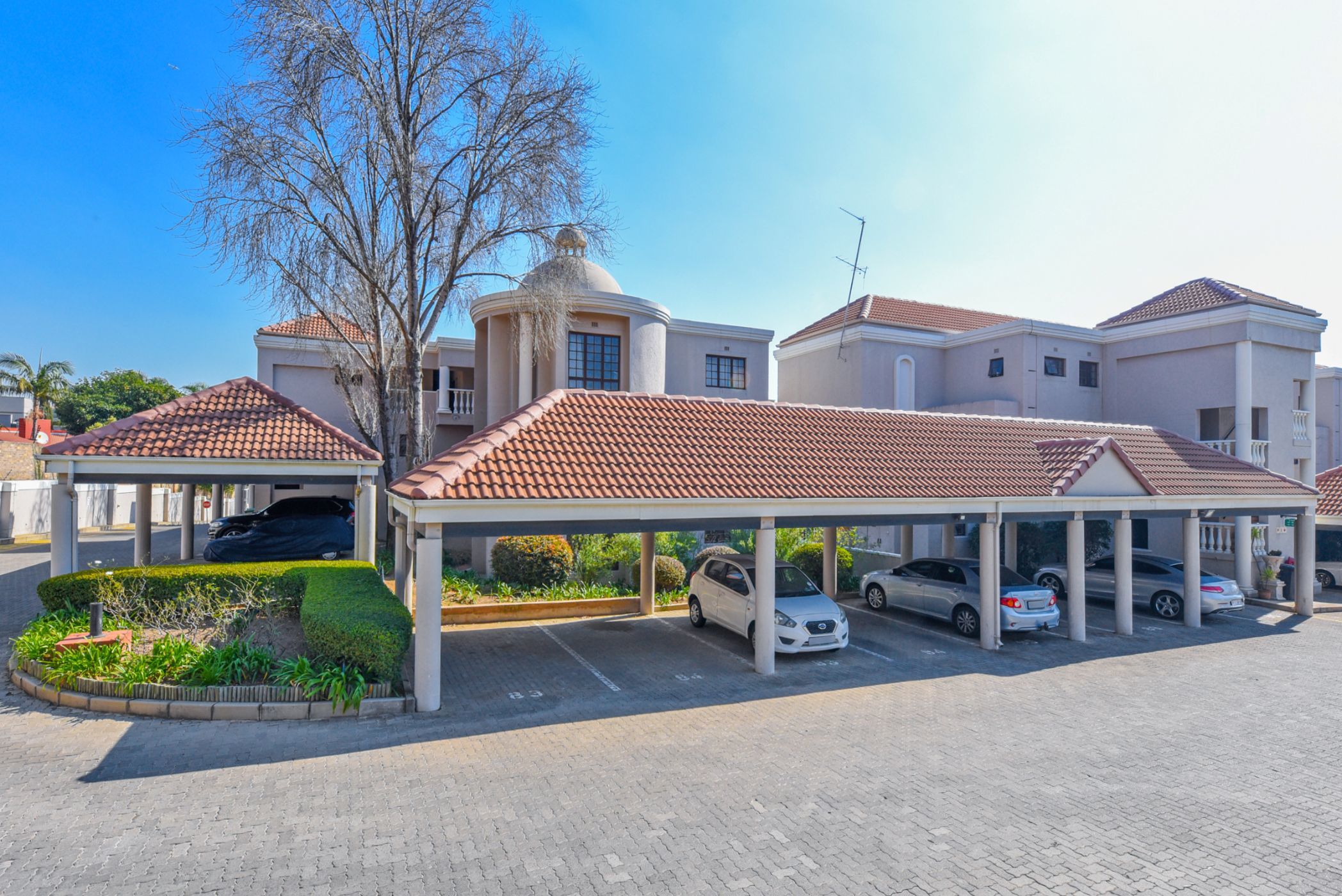2 Bedroom Apartment For Sale Sandown (Sandton) HP1652603 Pam