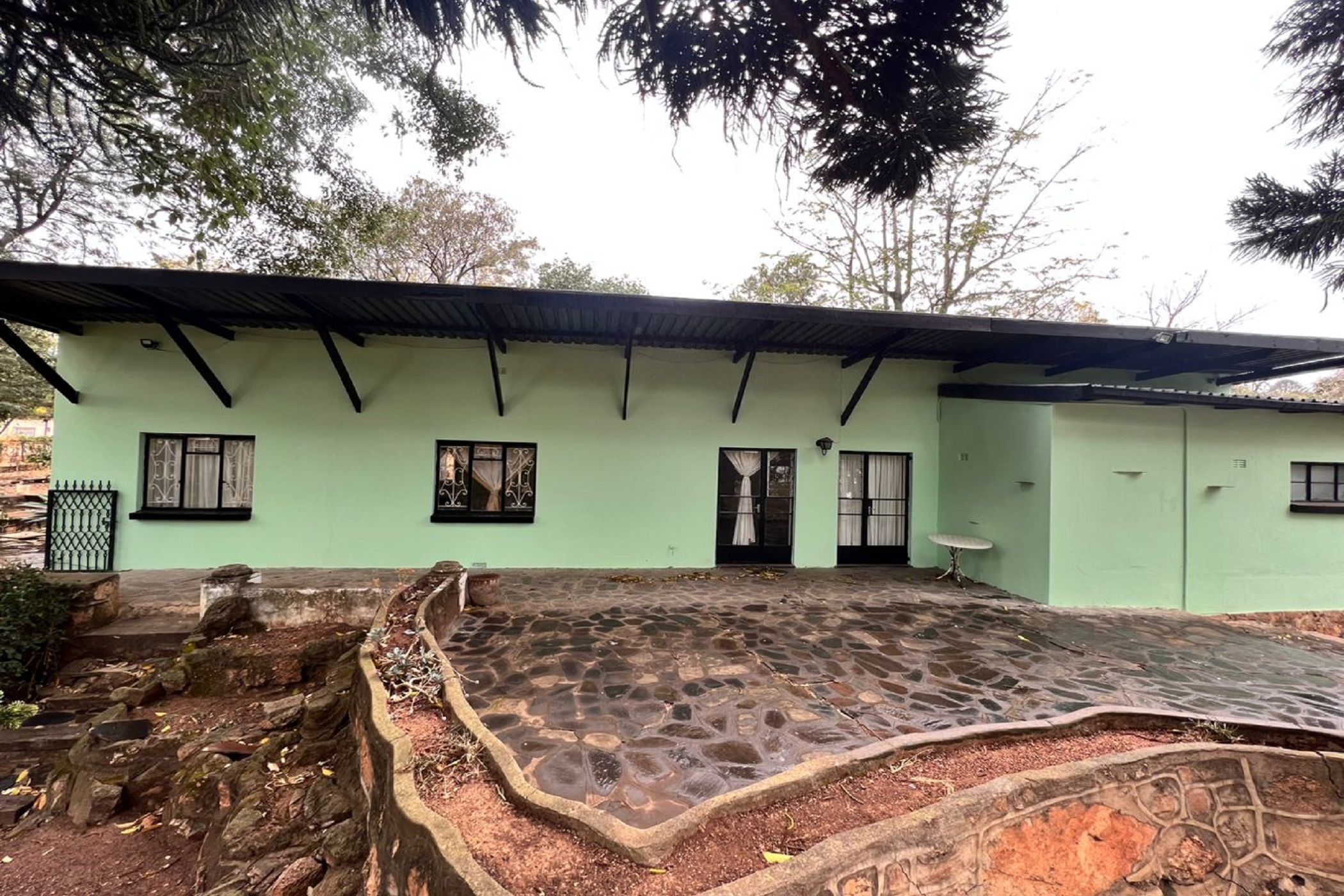 4 Bedroom House For Sale Bulawayo (Zimbabwe) 3ZB1622004 Pam