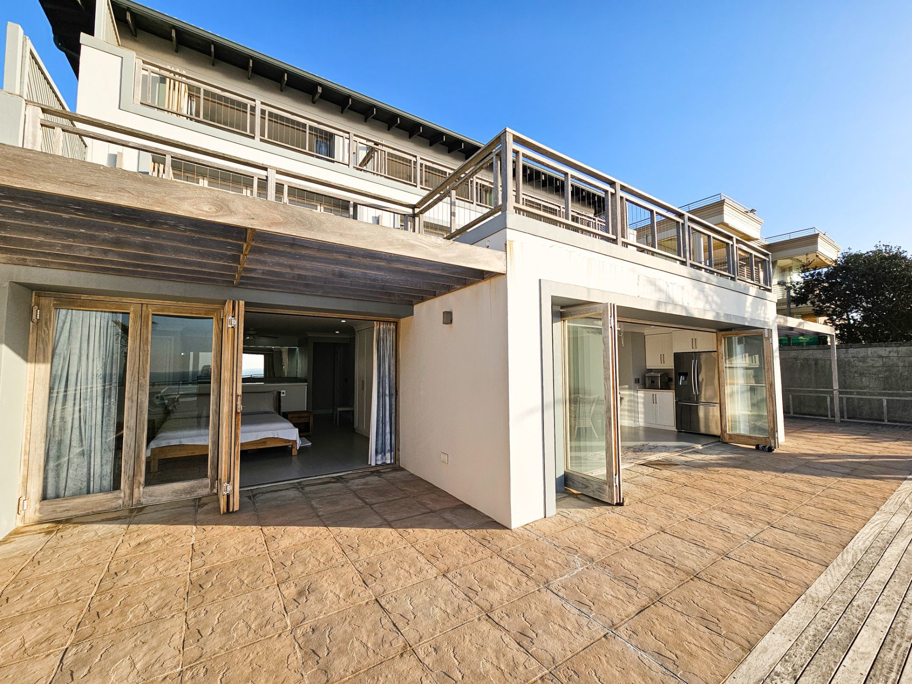 6 Bedroom House For Sale Tinley Manor 1BD1593752 Pam Golding