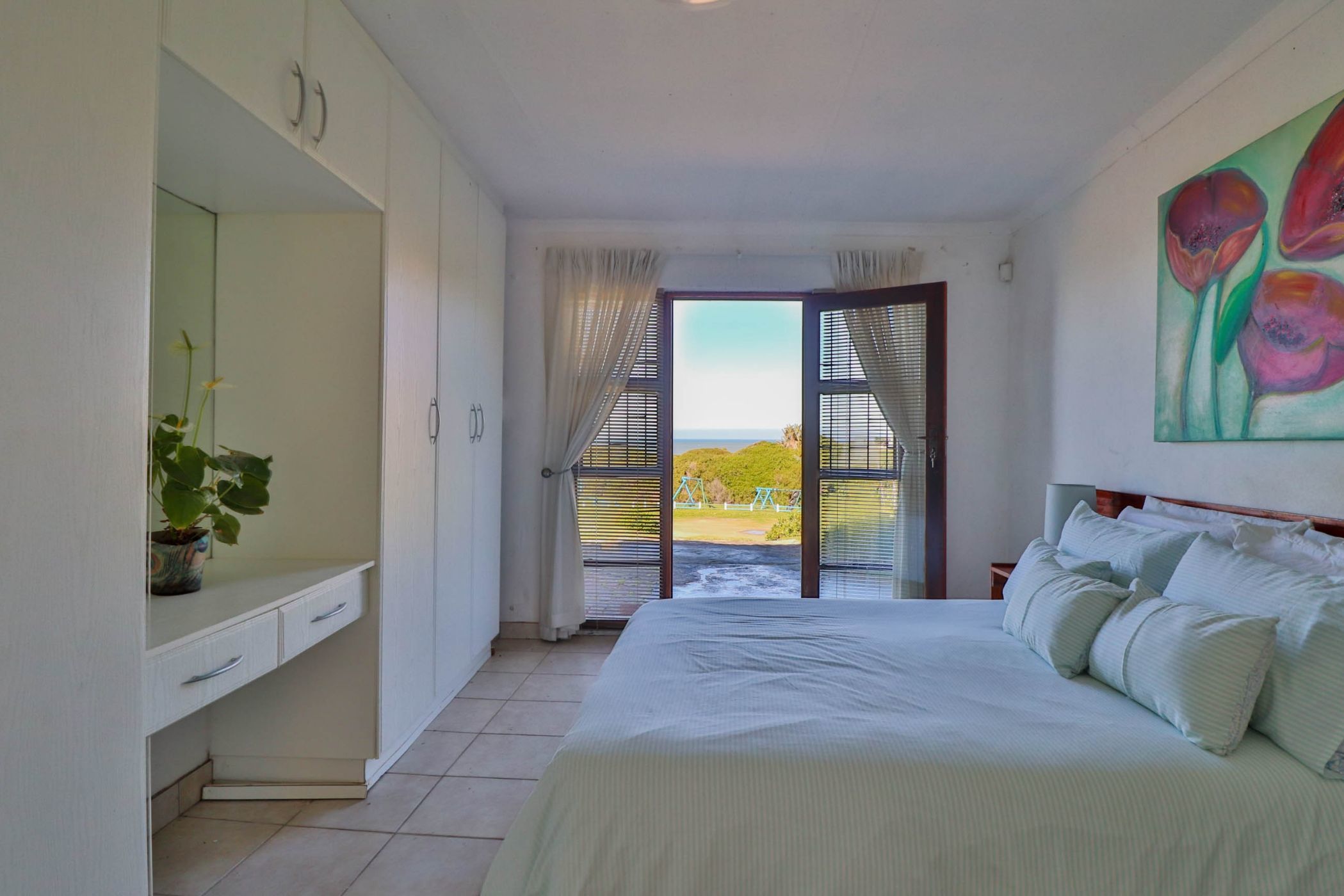 6 Bedroom House For Sale Paradise Beach (Jeffreys Bay) 1JF1154782