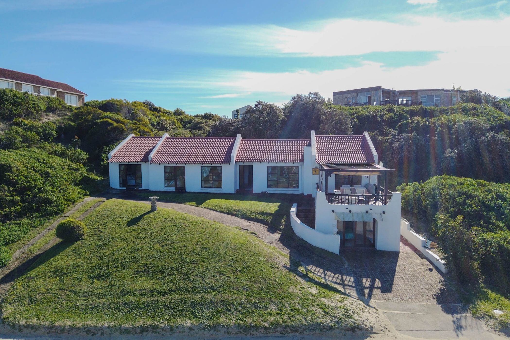 6 Bedroom House For Sale Paradise Beach (Jeffreys Bay) 1JF1154782