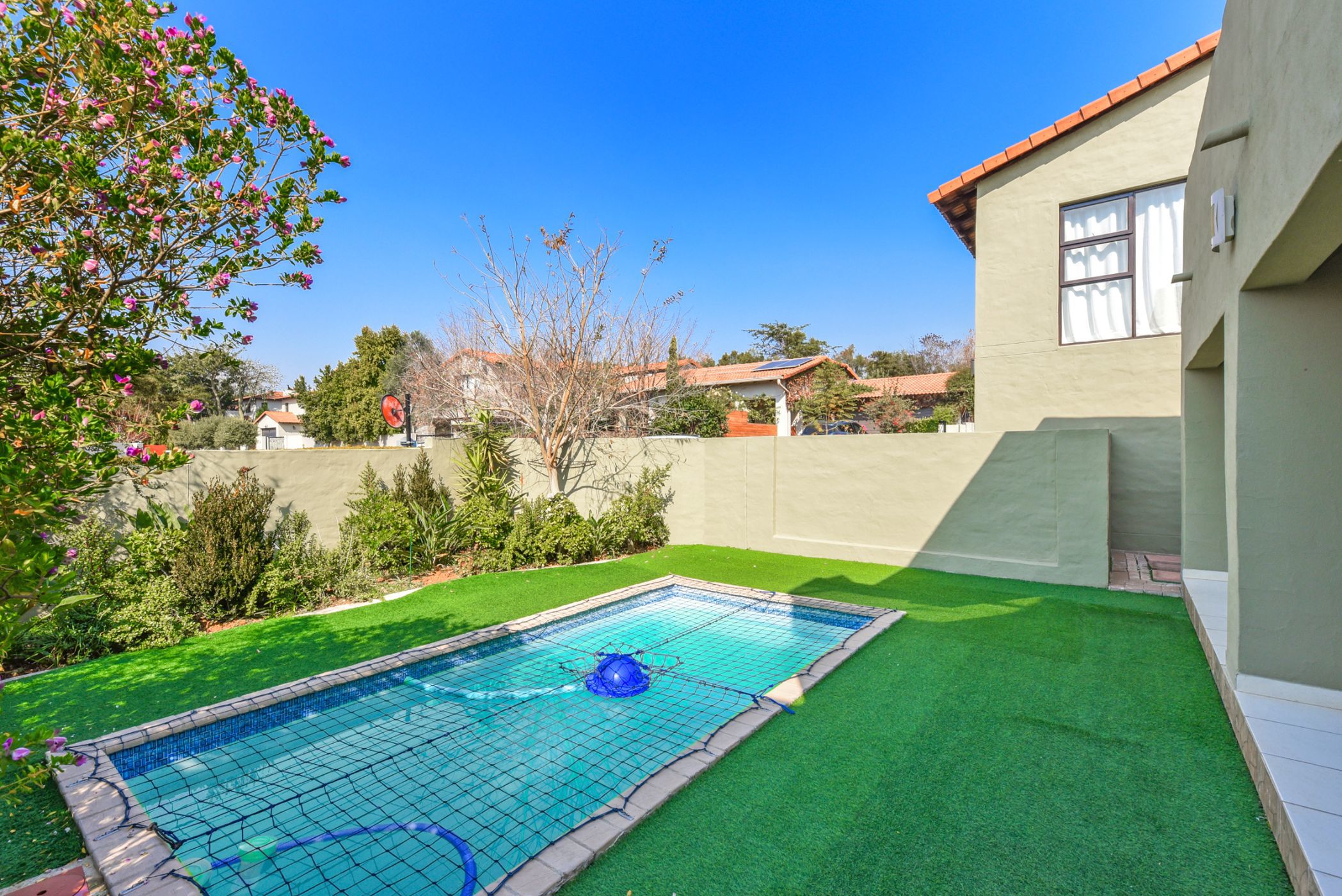 3 Bedroom Double storey House For Sale Broadacres FW1620599 Pam 