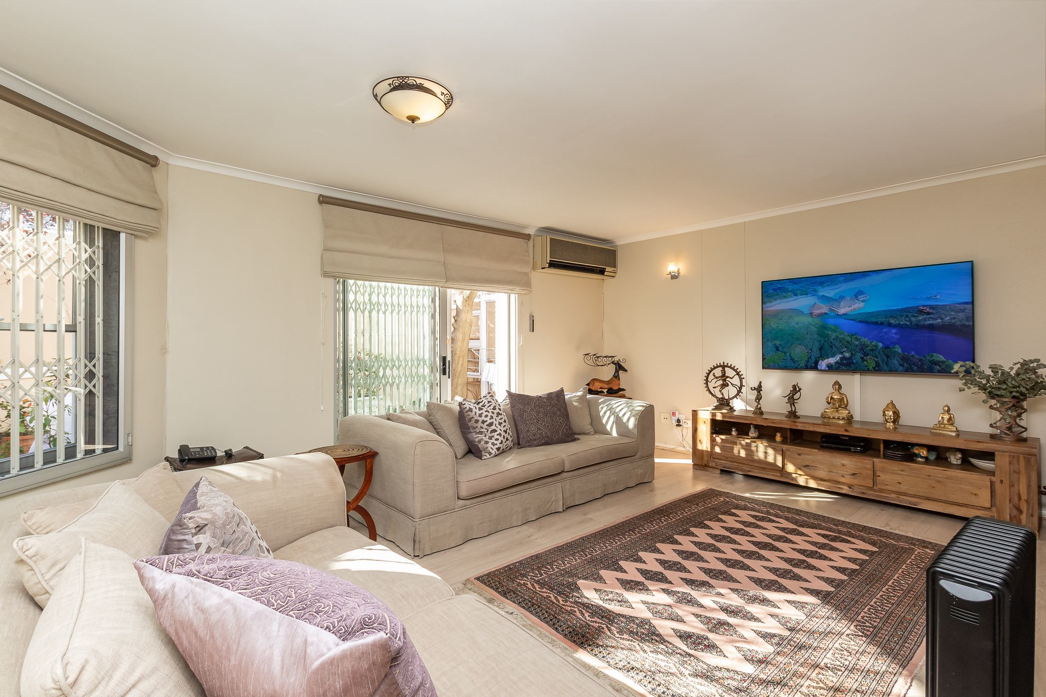 2 Bedroom Apartment For Sale Rondebosch KW1621916 Pam Golding