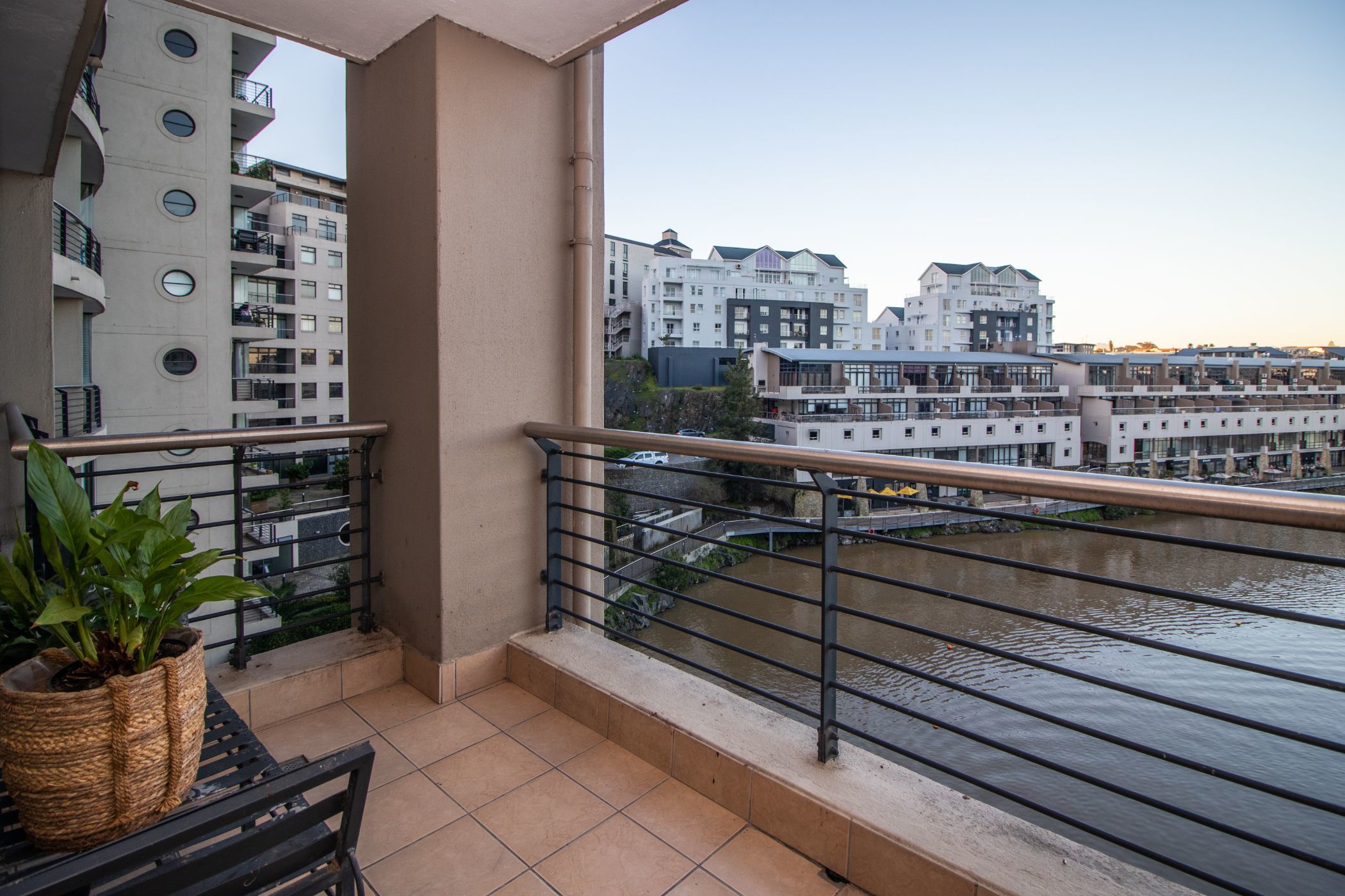 2 Bedroom Apartment For Sale Tygervalley Waterfront DBV1619199