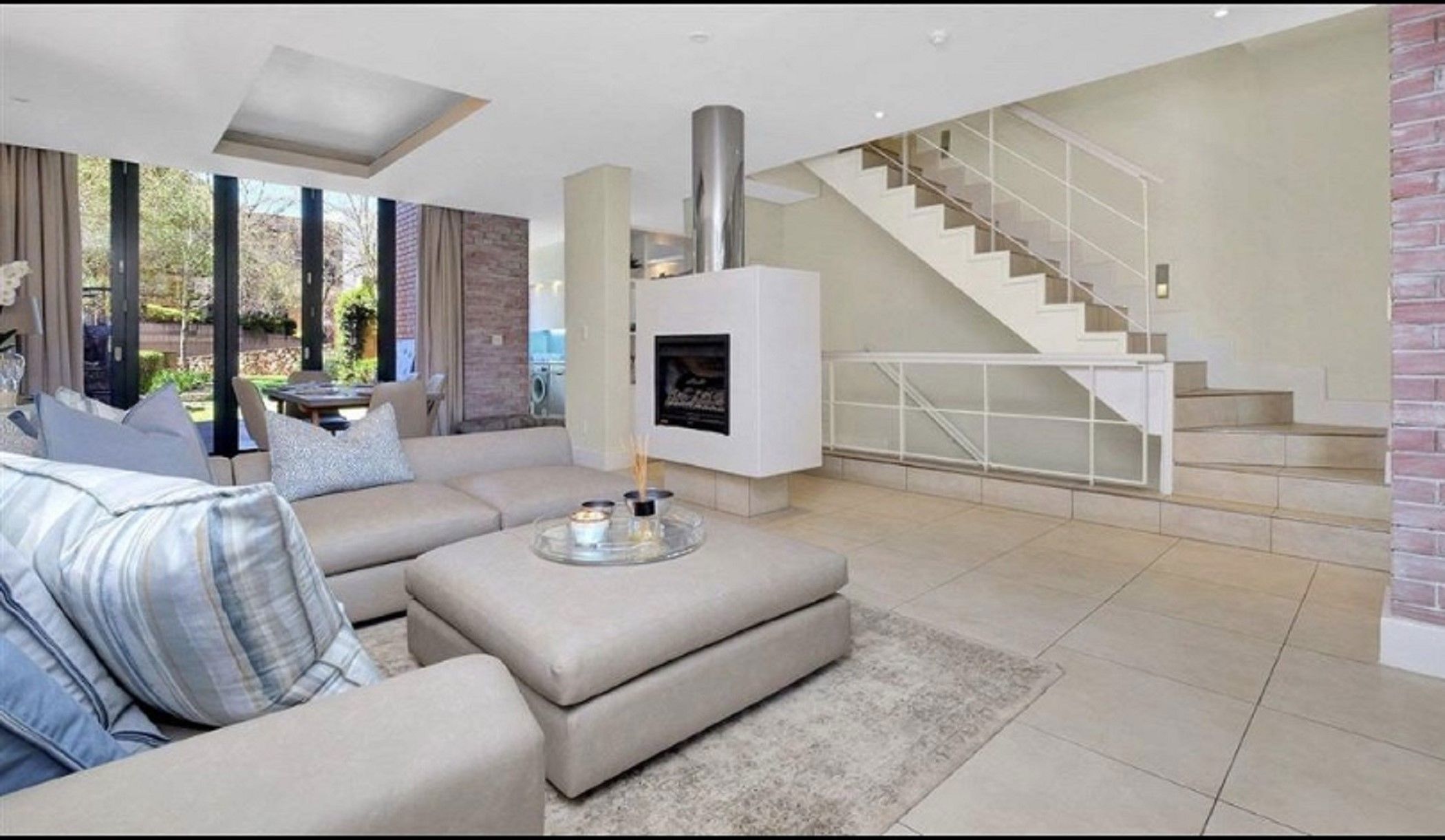 2 bedroom apartment for sale in Melrose Arch