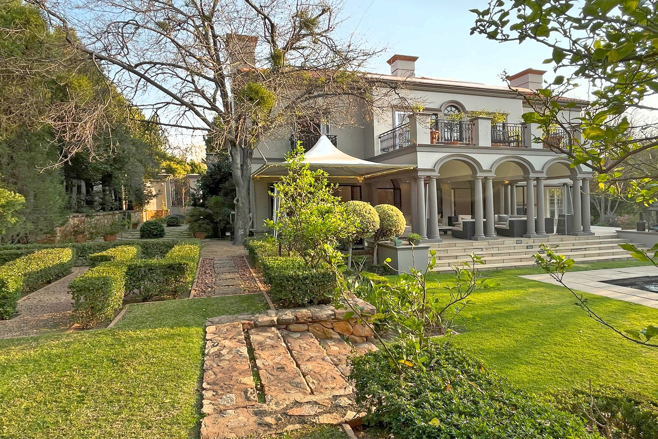 5 Bedroom Doublestorey Cluster For Sale Sandhurst HP1626359 Pam