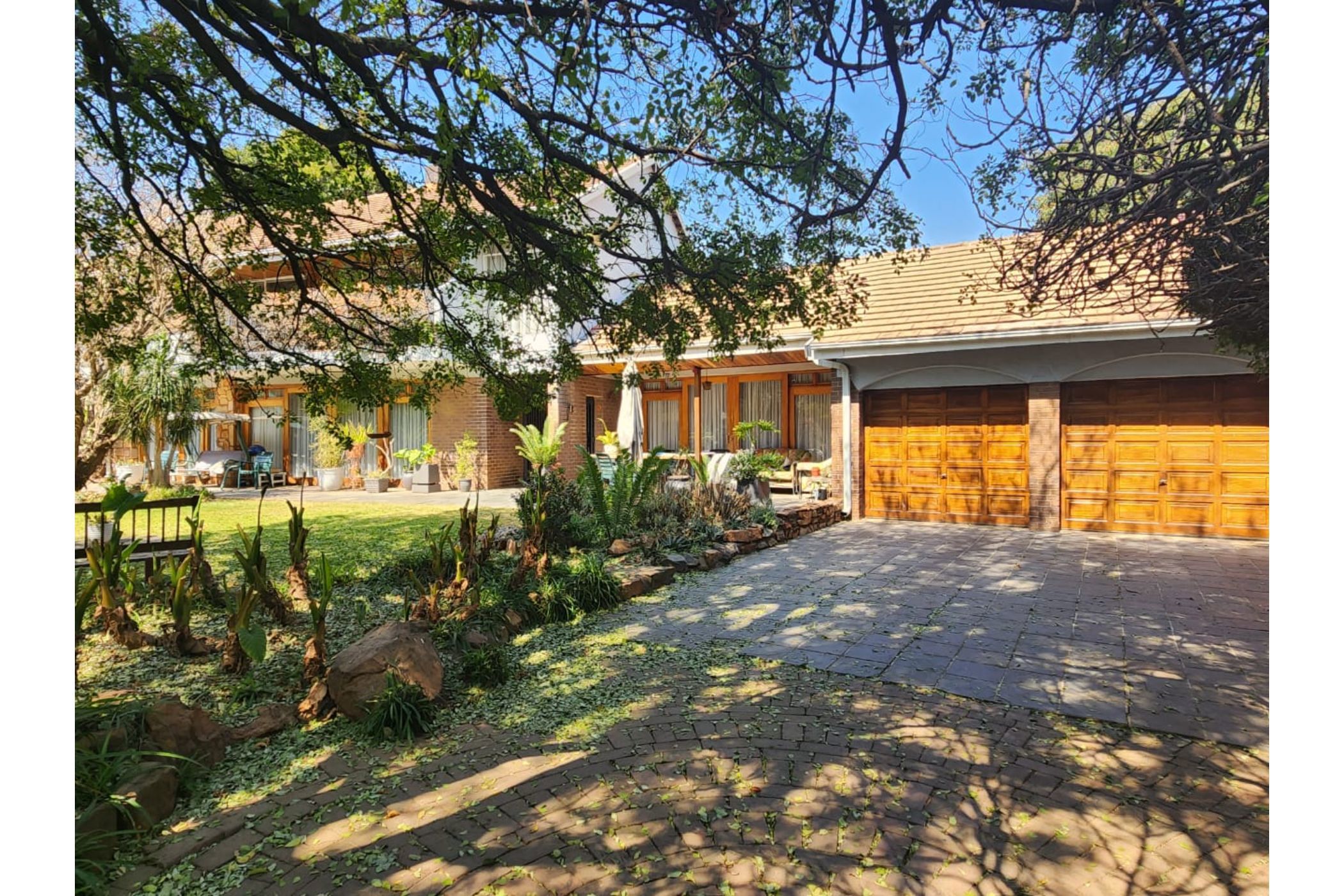 4 Bedroom House For Sale Observatory (Johannesburg) BED1626743