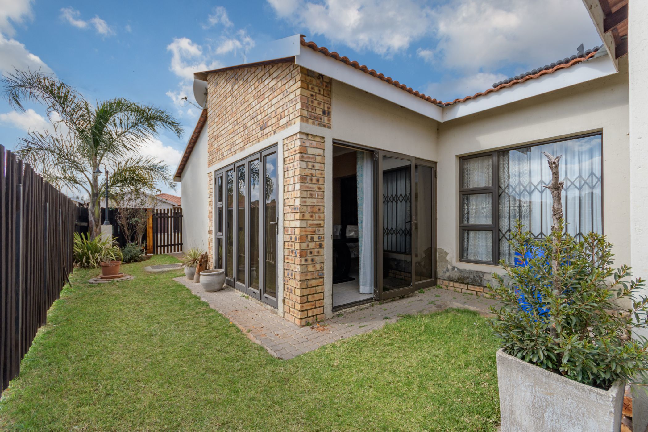 3 Bedroom Security Complex Home For Sale Brentwood Park (Benoni